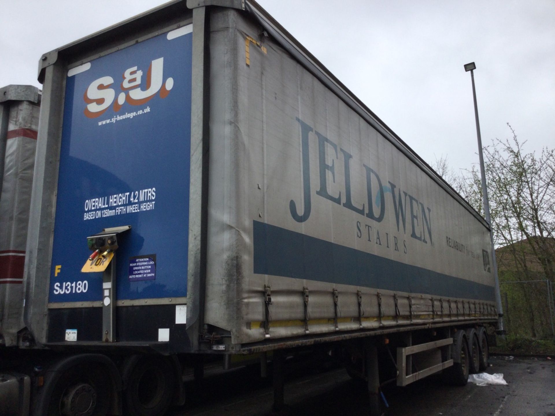 Montracon Tri-Axle 13.6m Curtainsider Trailer Mot Until 30/04/24, serial number C342561 , year 2012 - Bild 2 aus 4