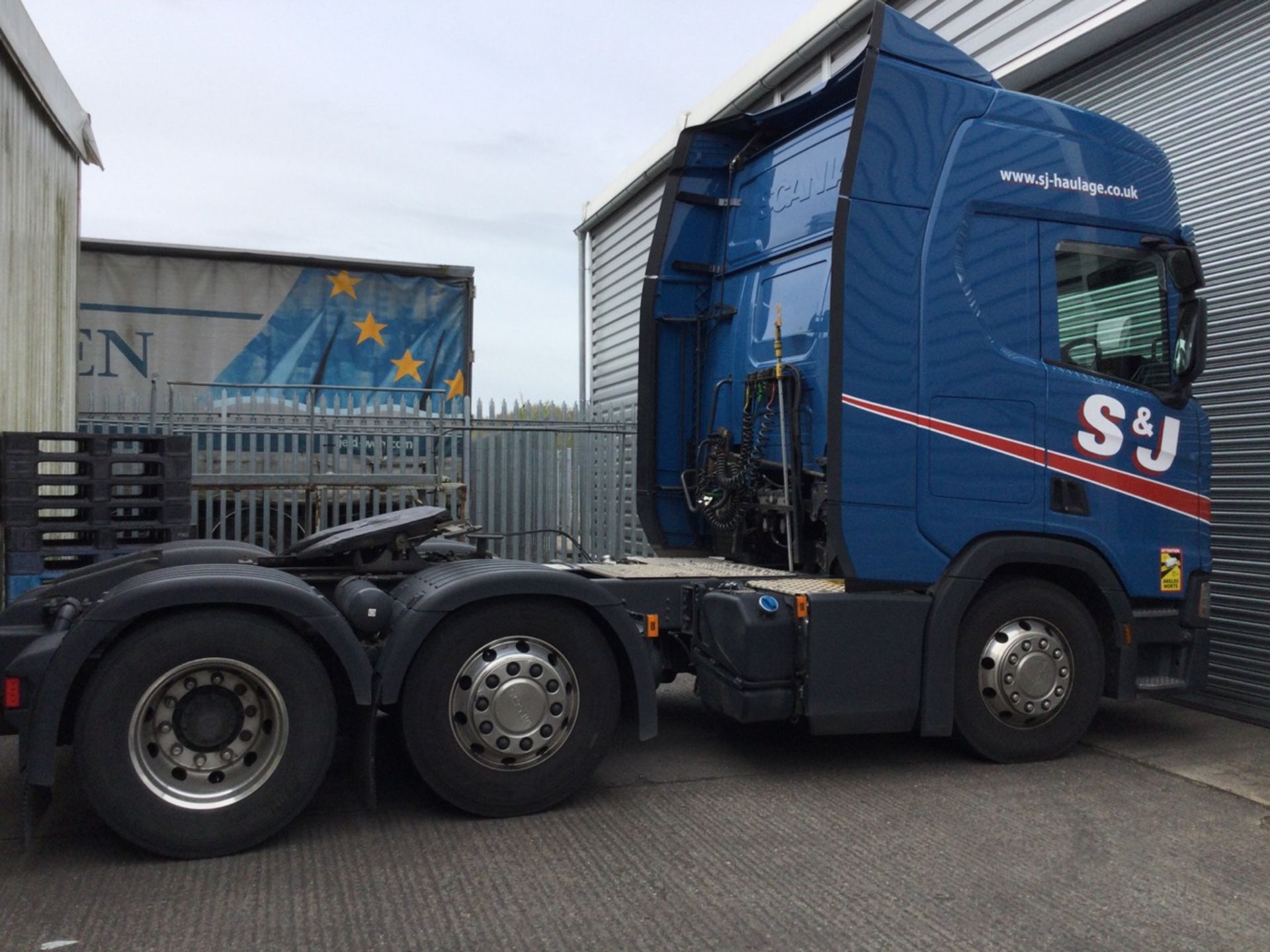 SCANIA R450A 6X2 4NA Highline Tractor Unit, mid-lift axle, sleeper cab, Mot Expired Registration num
