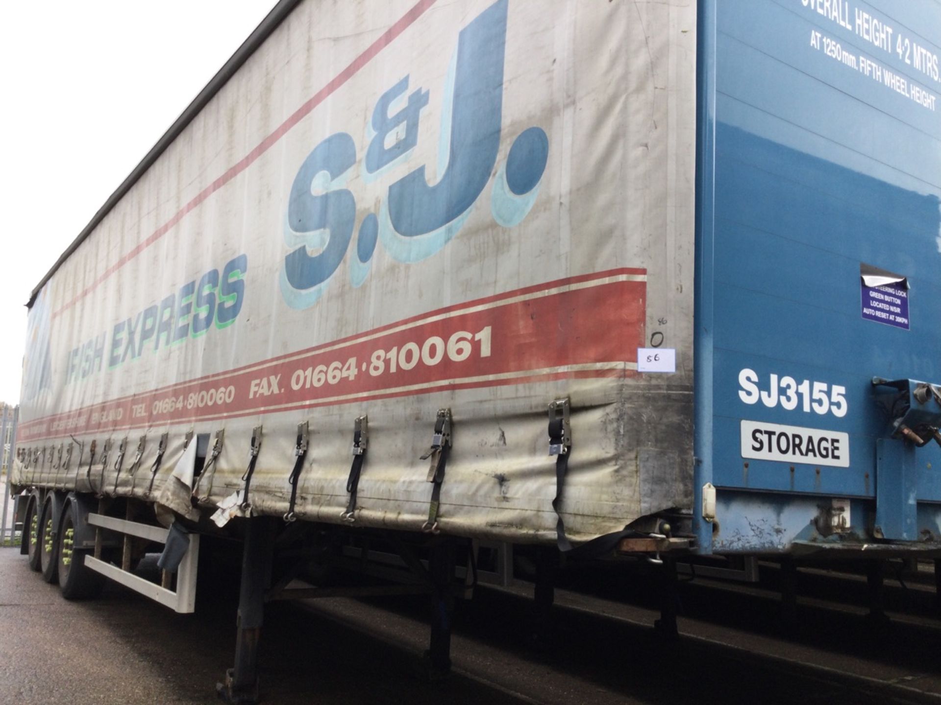 SDC Tri-Axle Curtainside Trailer Mot Expired , serial number C228103 , year 2006. Note - No BP on