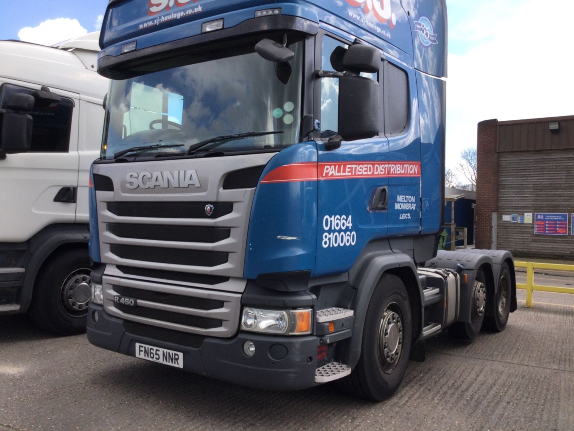 SCANIA R-SRS L-CLASS 6x2 Tractor Unit With Mid Lift Axle, Sleeper Cab, 887032kms, Mot Until 30/09/24