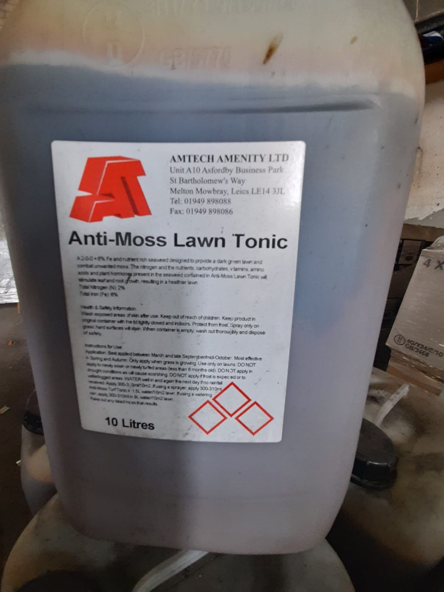 Pallet Approximately 11 Tubs Anti-Moss Lawn Tonic, Intake Combi - Image 2 of 3
