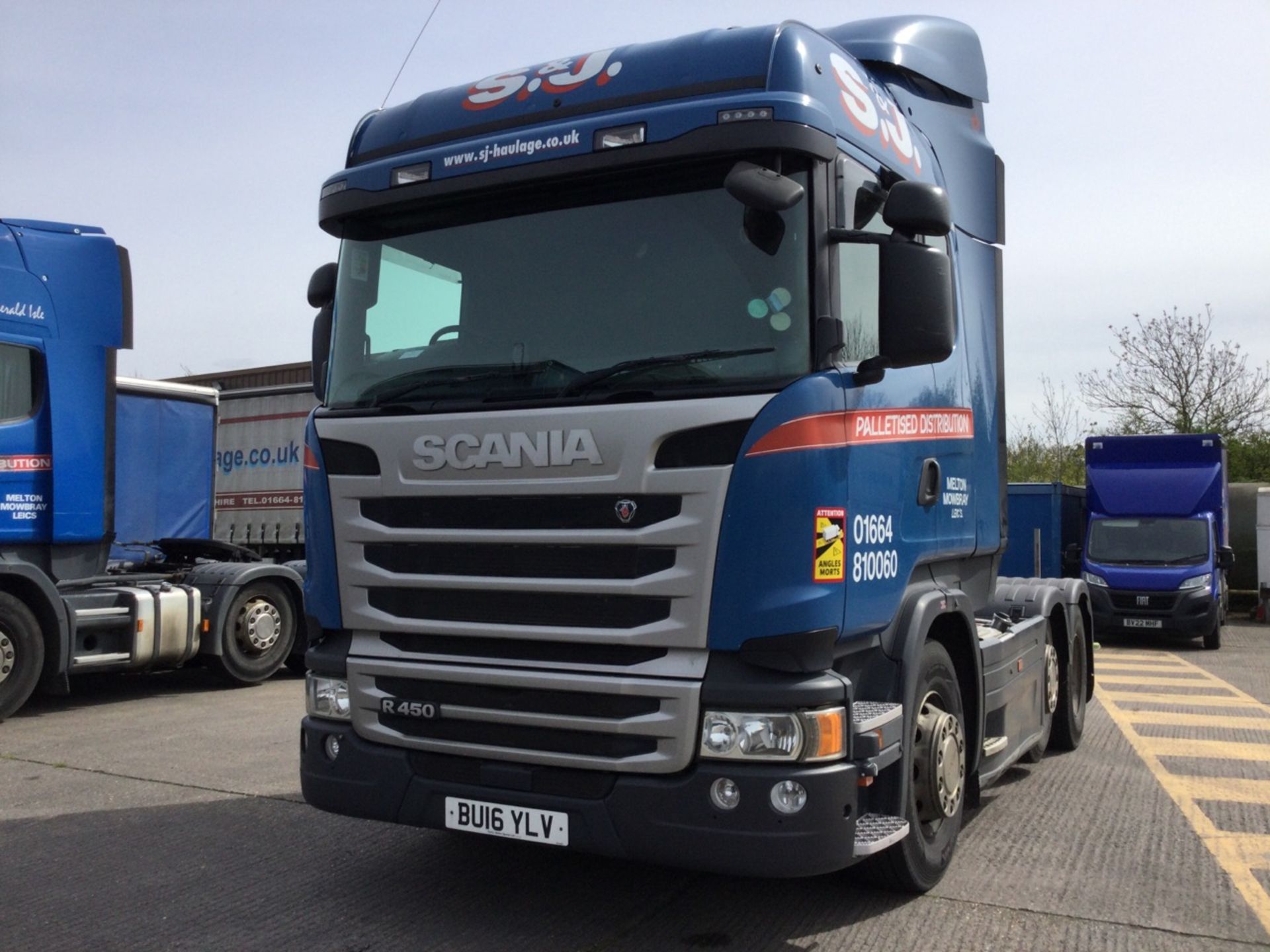 SCANIA R450 6x2 Topline Tractor Unit, with mid-lift axle, sleeper cab, Mot Until 31/07/24 Registrati