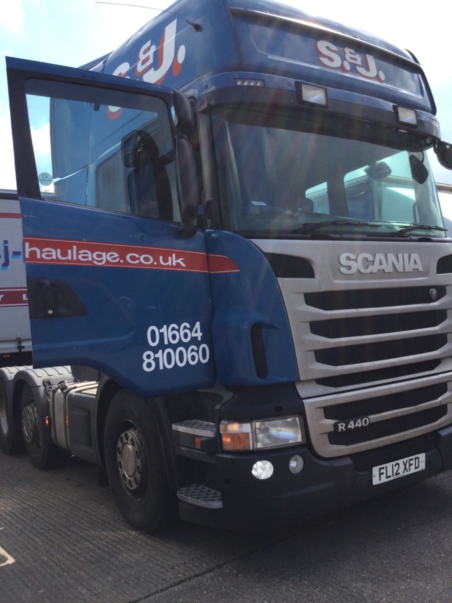 Scania R440-SRS L-CLASS 6x2 Tractor Unit With Mid-Lift Rear Axle, Sleeper Until 31/05/241141217kms, - Image 2 of 4