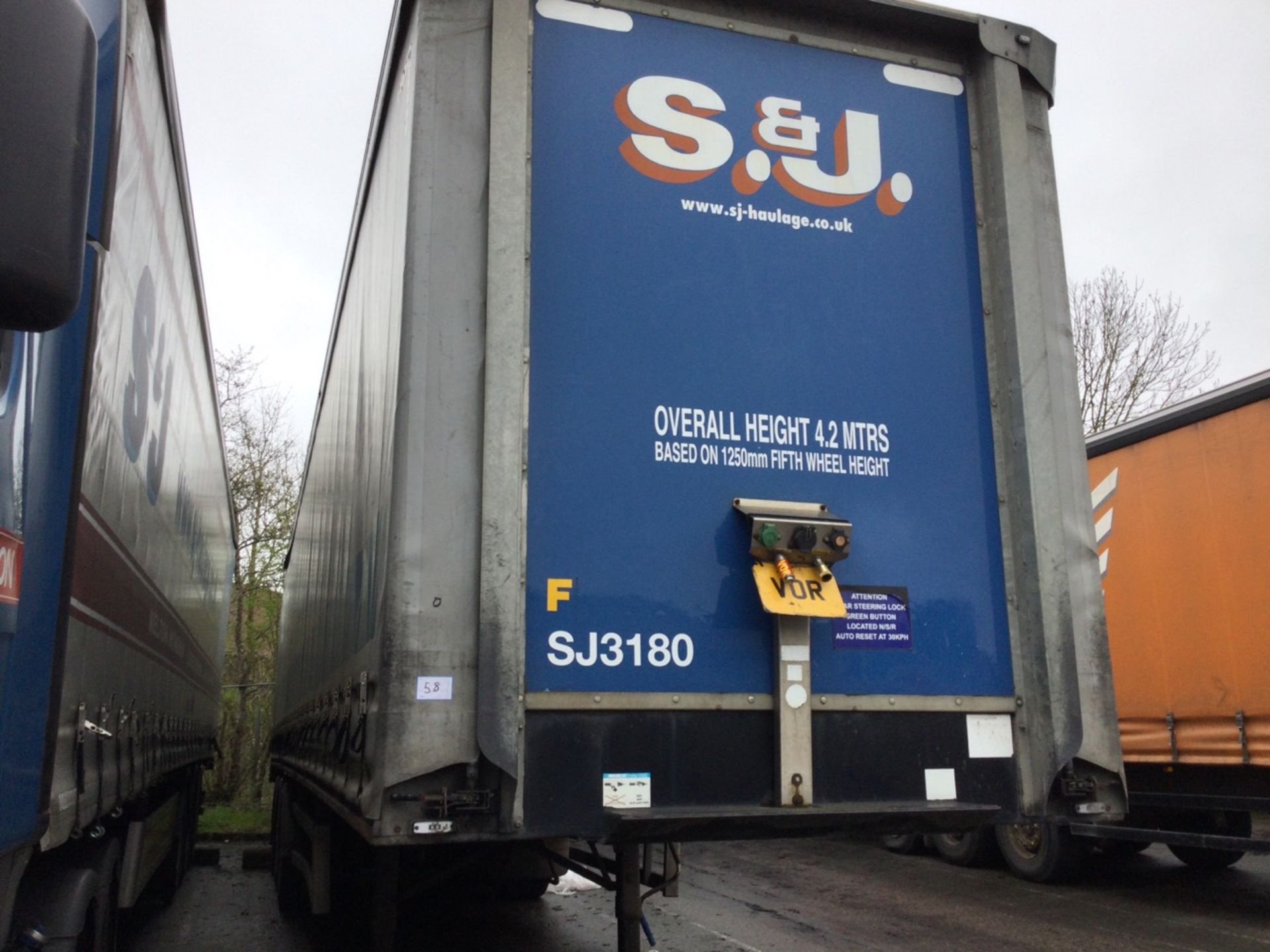 Montracon Tri-Axle 13.6m Curtainsider Trailer Mot Until 30/04/24, serial number C342561 , year 2012