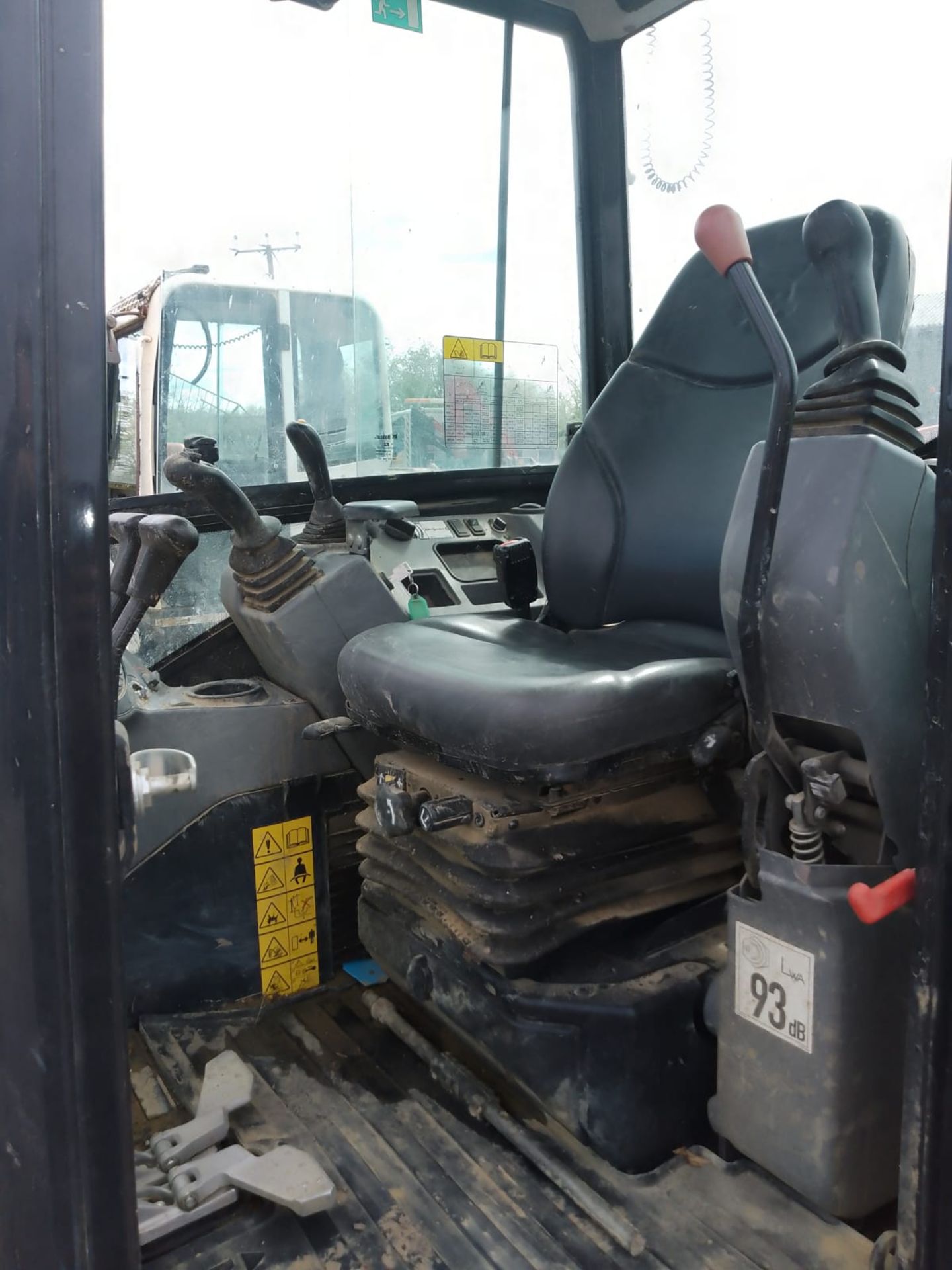 Bobcat Model E27Z rubber tracked excavator, with ditching bucket, piped for breaker, Year 2021, 802h - Image 7 of 7