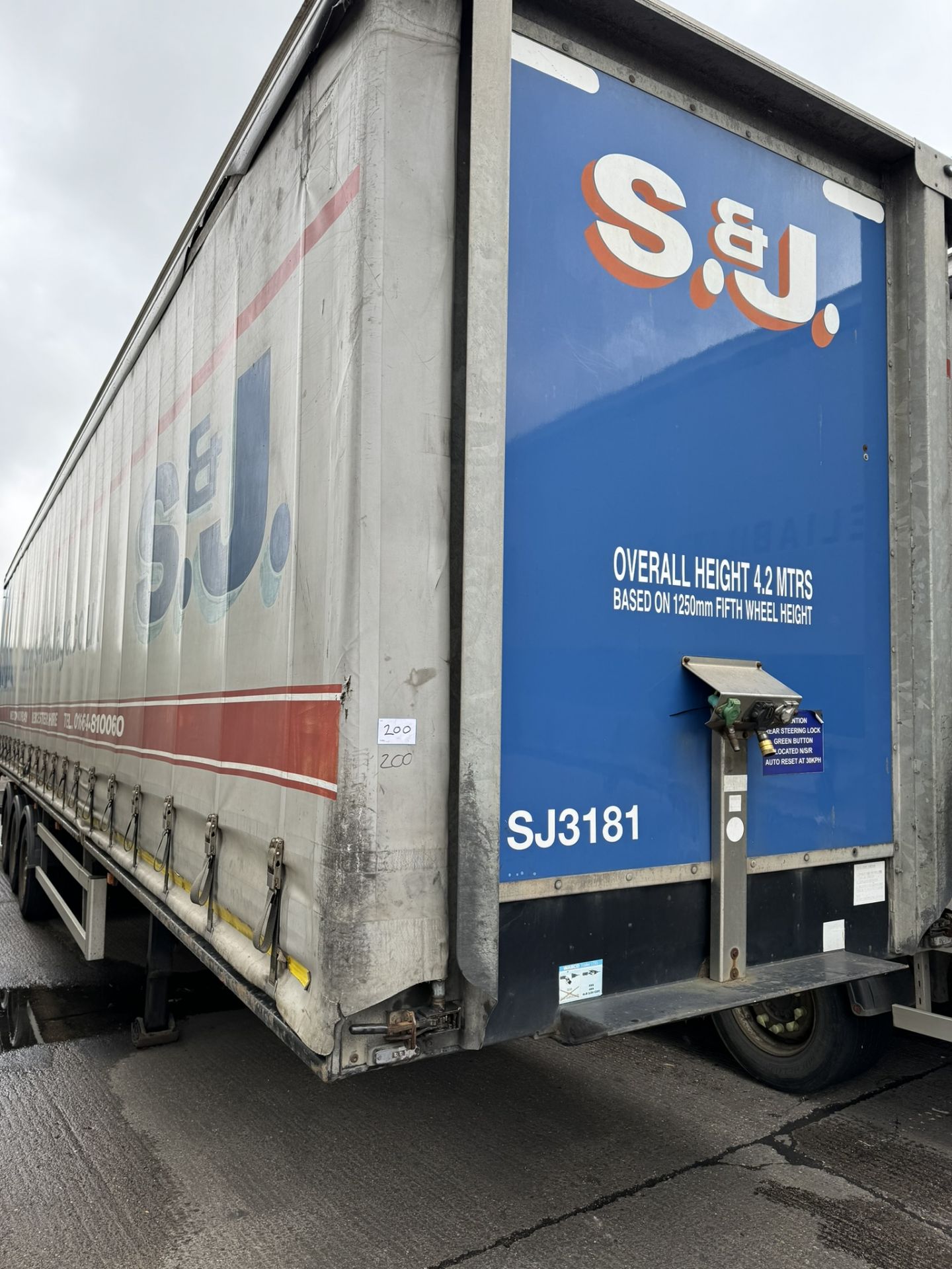 Montracon Tri Axle 13.6m Curtain Sider Trailer Mot Until 30/04/2024, serial number C342562 , year 2