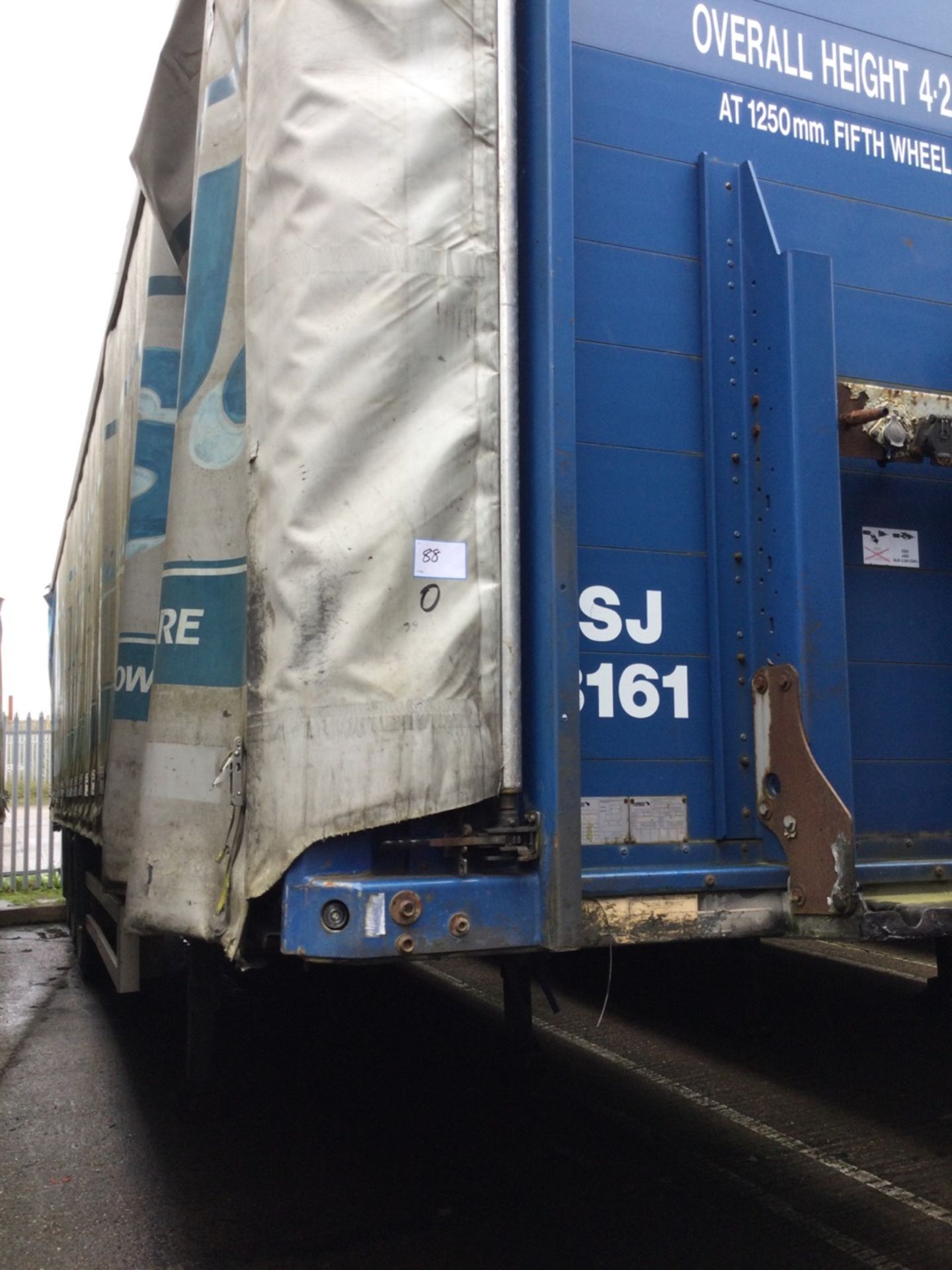 Schmitz SCS24L1362EB Tri-Axle 13.9m Curtainside Trailer Mot Expired , serial number C223989 , yea