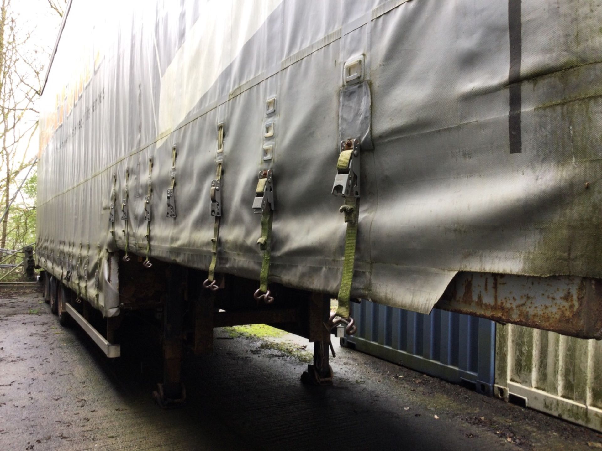 M & G Tri-Axle Curtainside Trailer Mot Expired, serial number C253858 , year 2007. Note - No BP on - Bild 2 aus 2