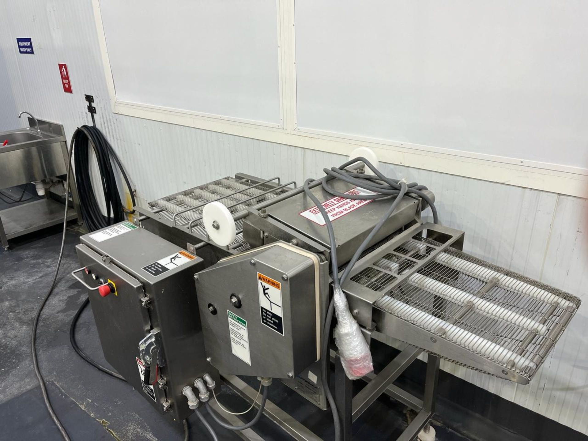 Formax MC-400 Cube Perforator, Year of Manufacture: 2017 - Image 3 of 3