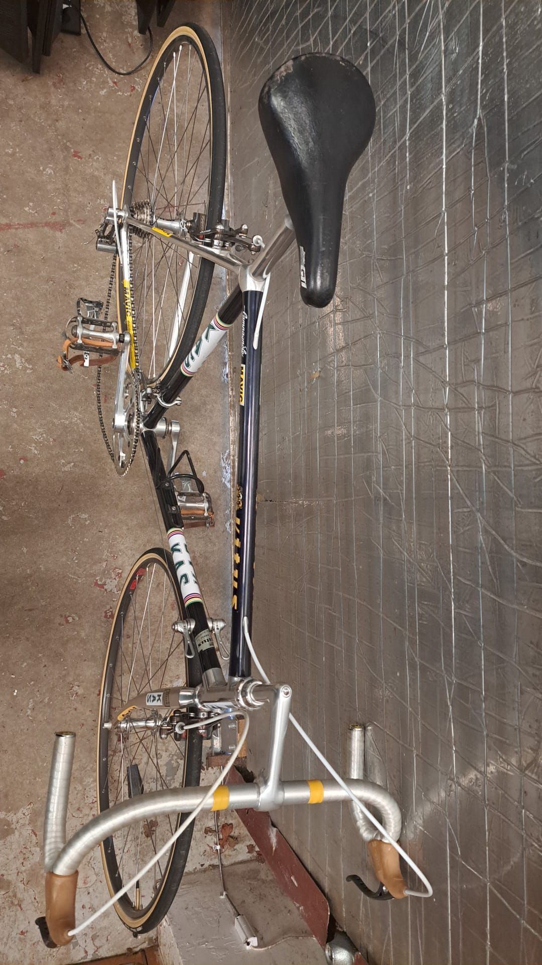 Vitus 979 Dural KAS / Campagnolo Aluminium Vintage Road Racing Bike with Mavic 12 Speed Gears - Image 12 of 14