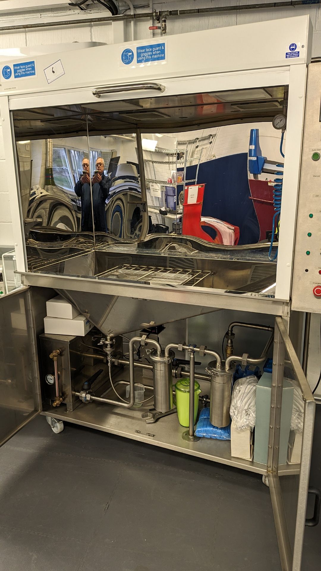 Particle TechnologyCleanliness Cabinet - Image 2 of 2