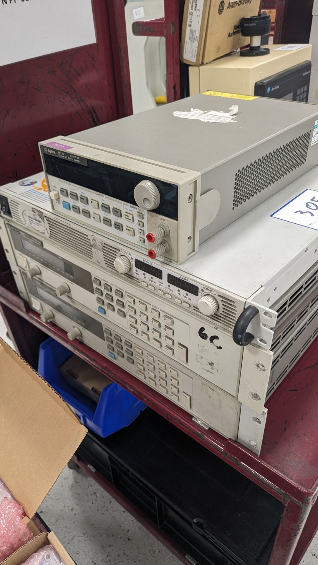 1: Agilent 6612C, 1: Agilent NS744A, 1: HP 6643A and 1: Agilent 6643A power supply units