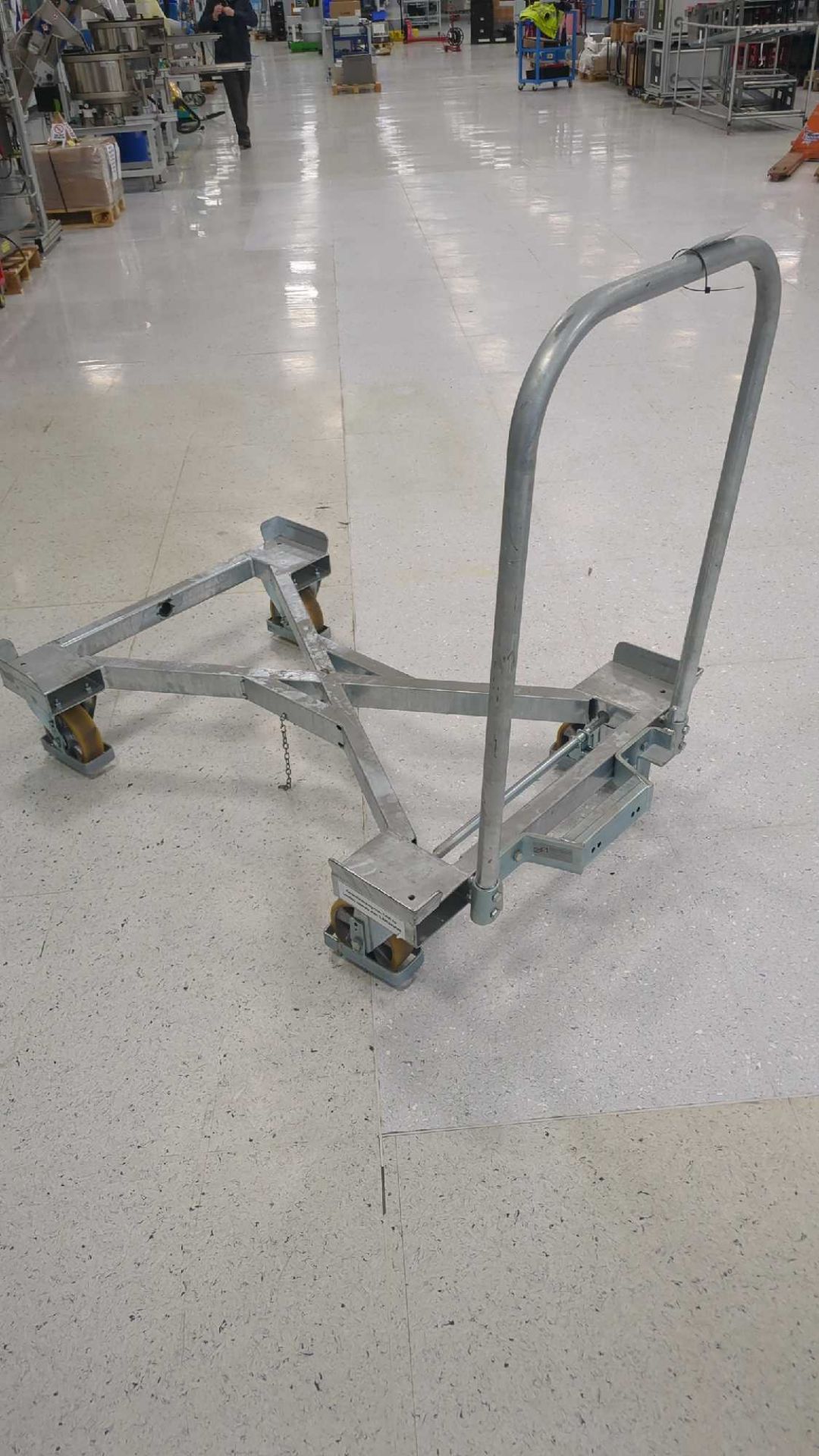 LKE 1000kg Skeletal trolley - Image 2 of 3