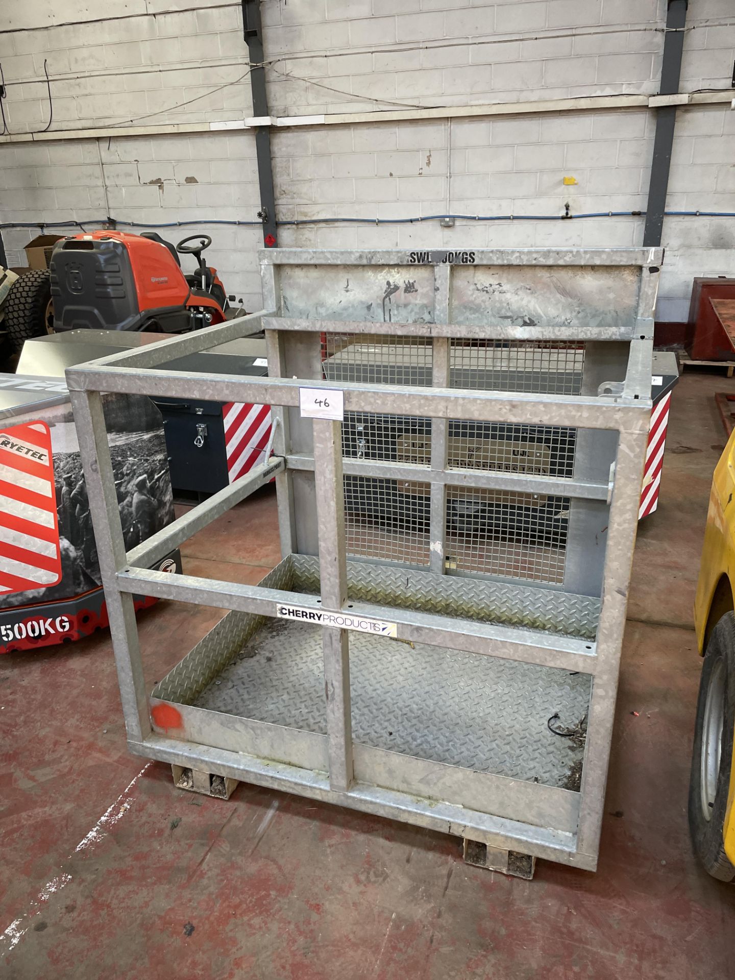 1: Cherry Products CRU243, 200kg Personnel Cage, Serial Number: L4125