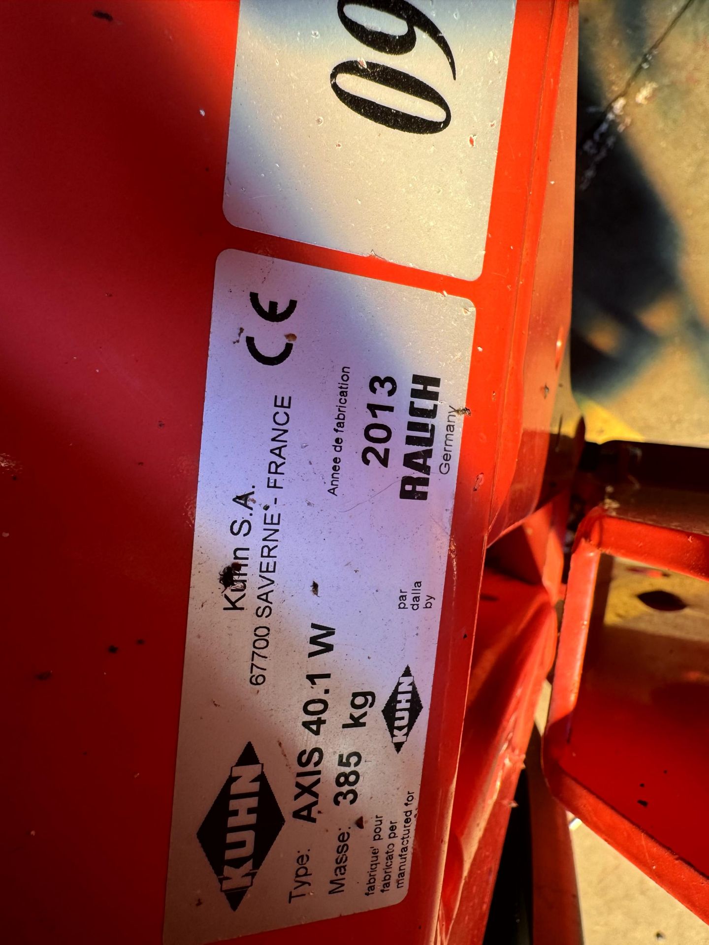 1: Kuhn AXIS 40.1 W, Twin Disc Fertiliser Spreader, Serial Number: 09-36193, Year of Manufacture: 20 - Image 8 of 8