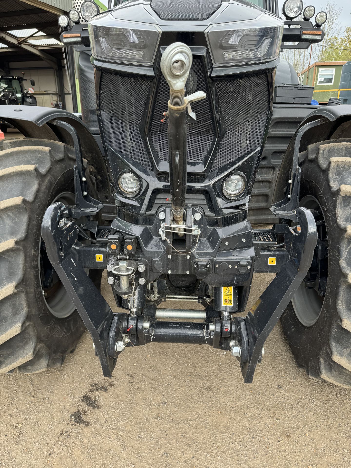 1: Deutz-Fahr Agrotron 6230 TTV Warrior, 4 Wheel Drive Tractor with Front Linkage, 60 KPHRegistratio - Image 9 of 14