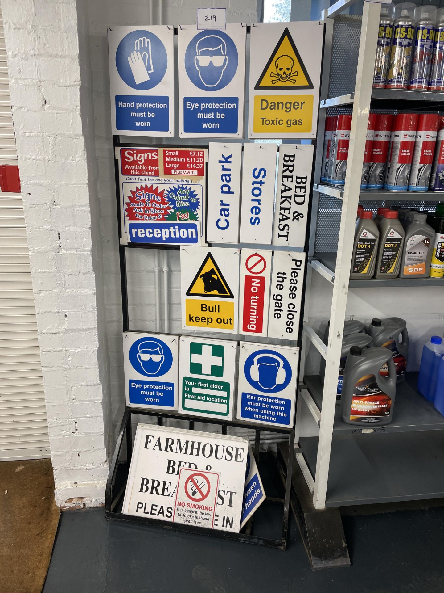 1: Display Unit and Contents of Health & Safety and Information Signs As Lotted