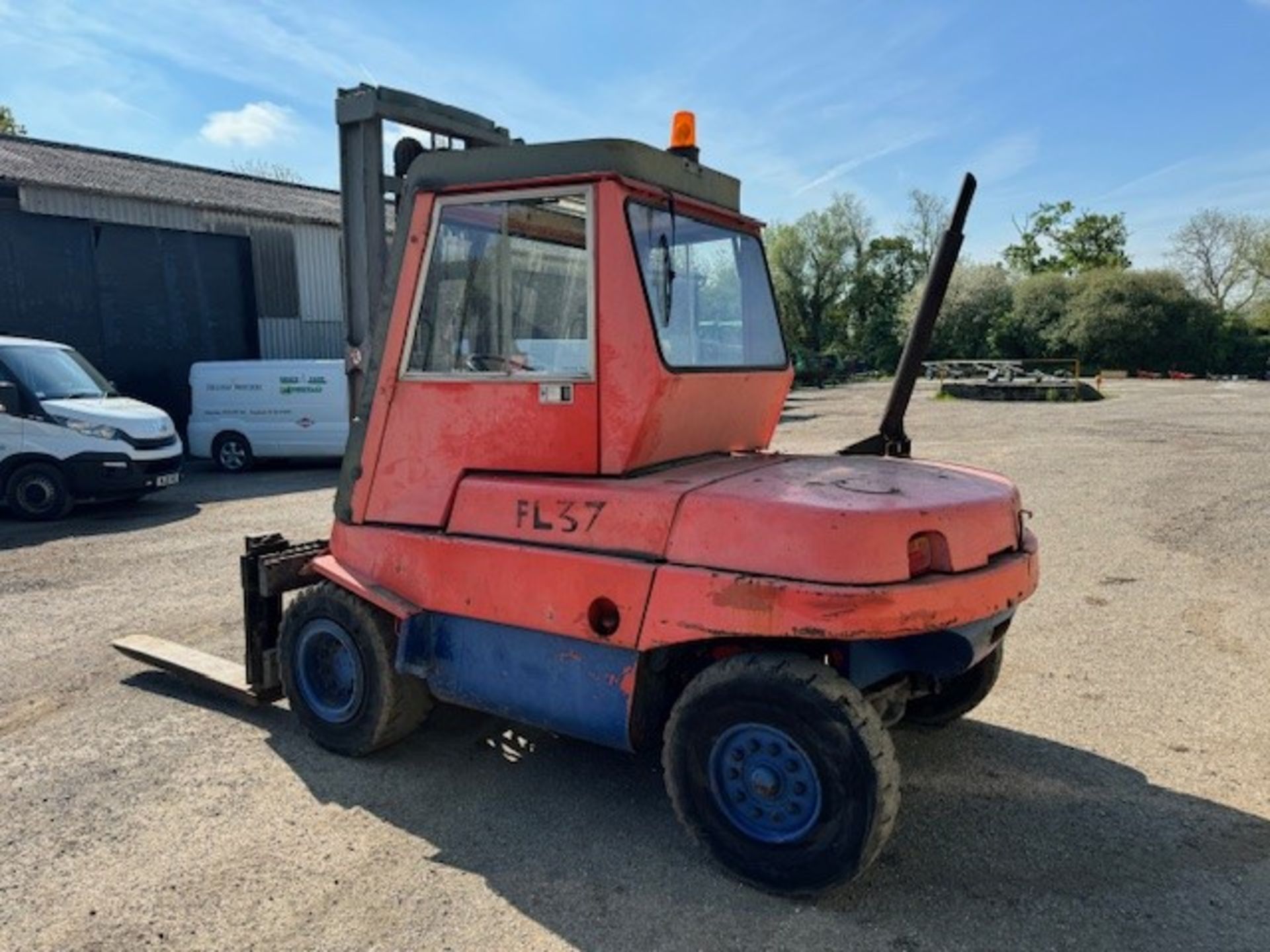 Linde Roment H60 DW 6 Tonne Ride-On Diesel Forklift Serial No 3206033000960 (1986) with Hours 1418, - Image 4 of 7