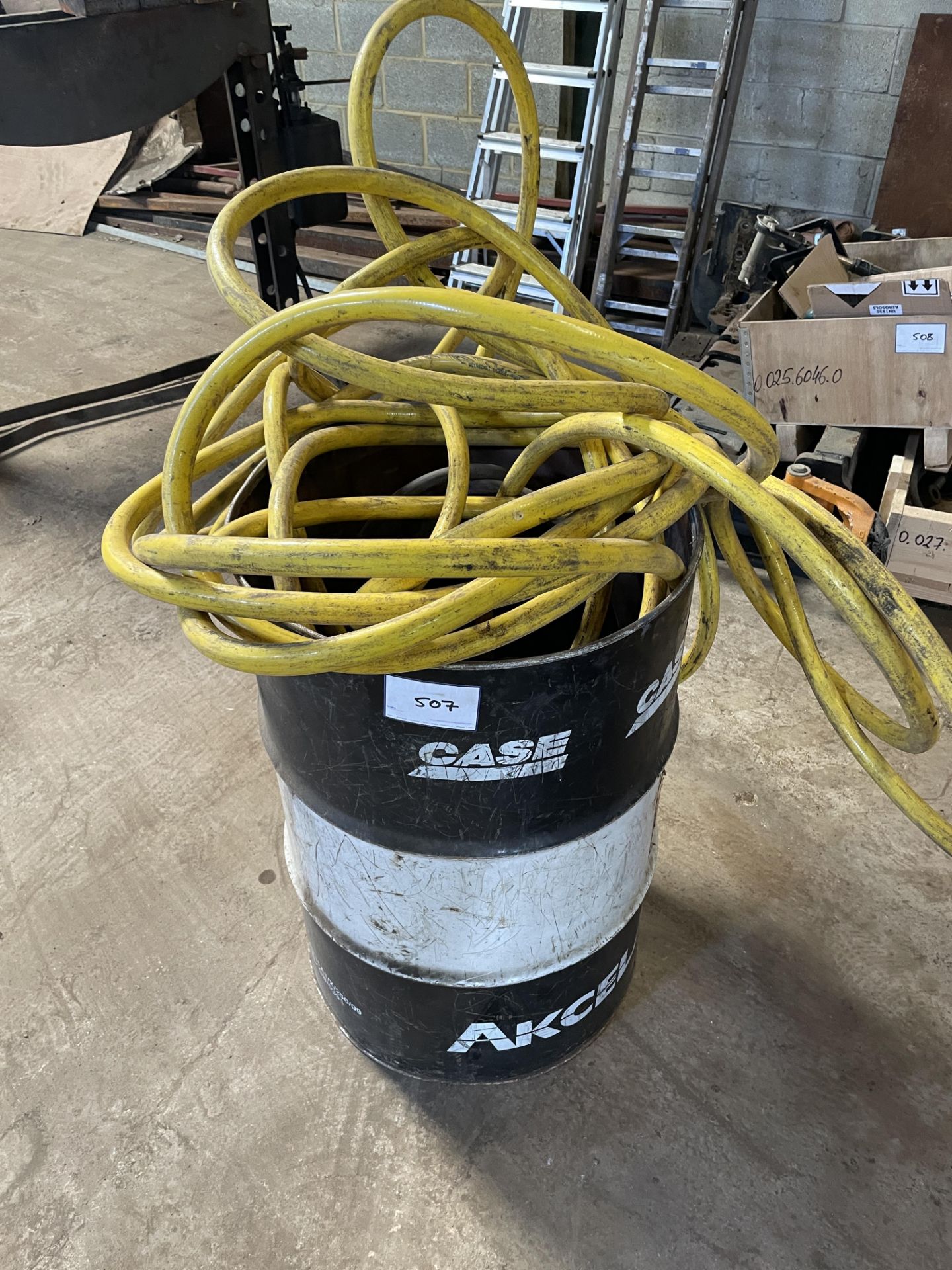 1: Metal Oil Can & Contents of Air Hose As Lotted