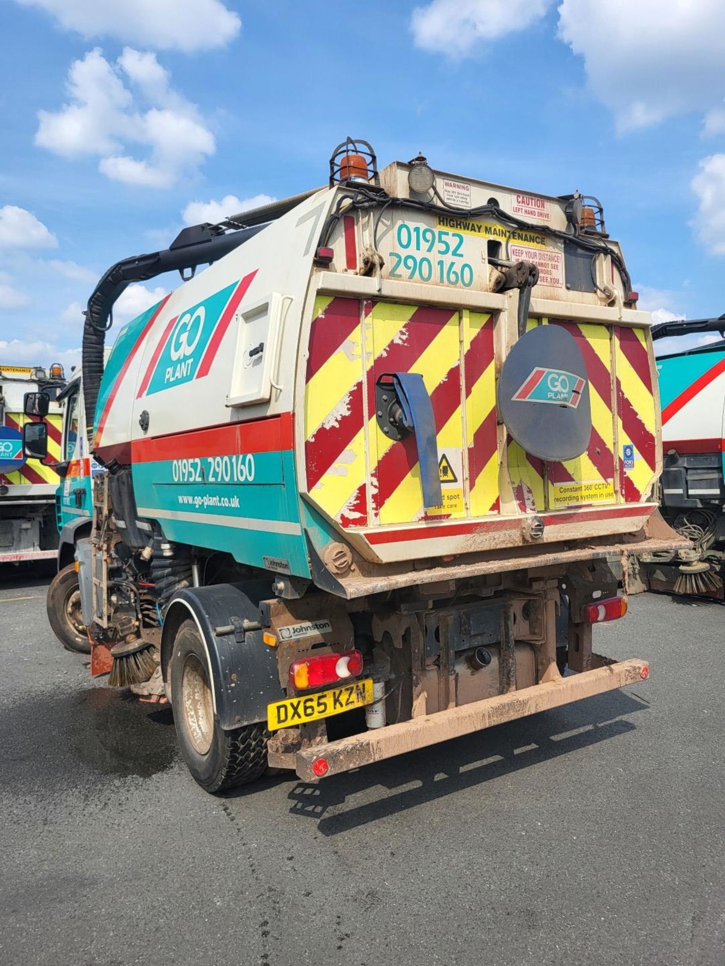 2015 DAF LF 220 FA Sweeper Truck - Image 6 of 11