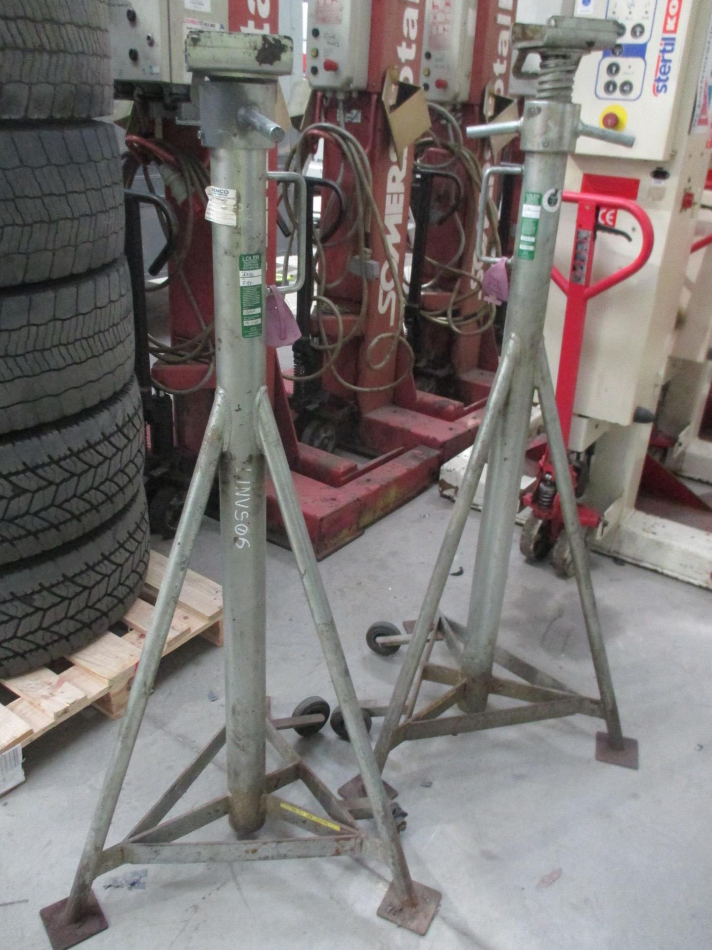 Set of 2 Axle Stands