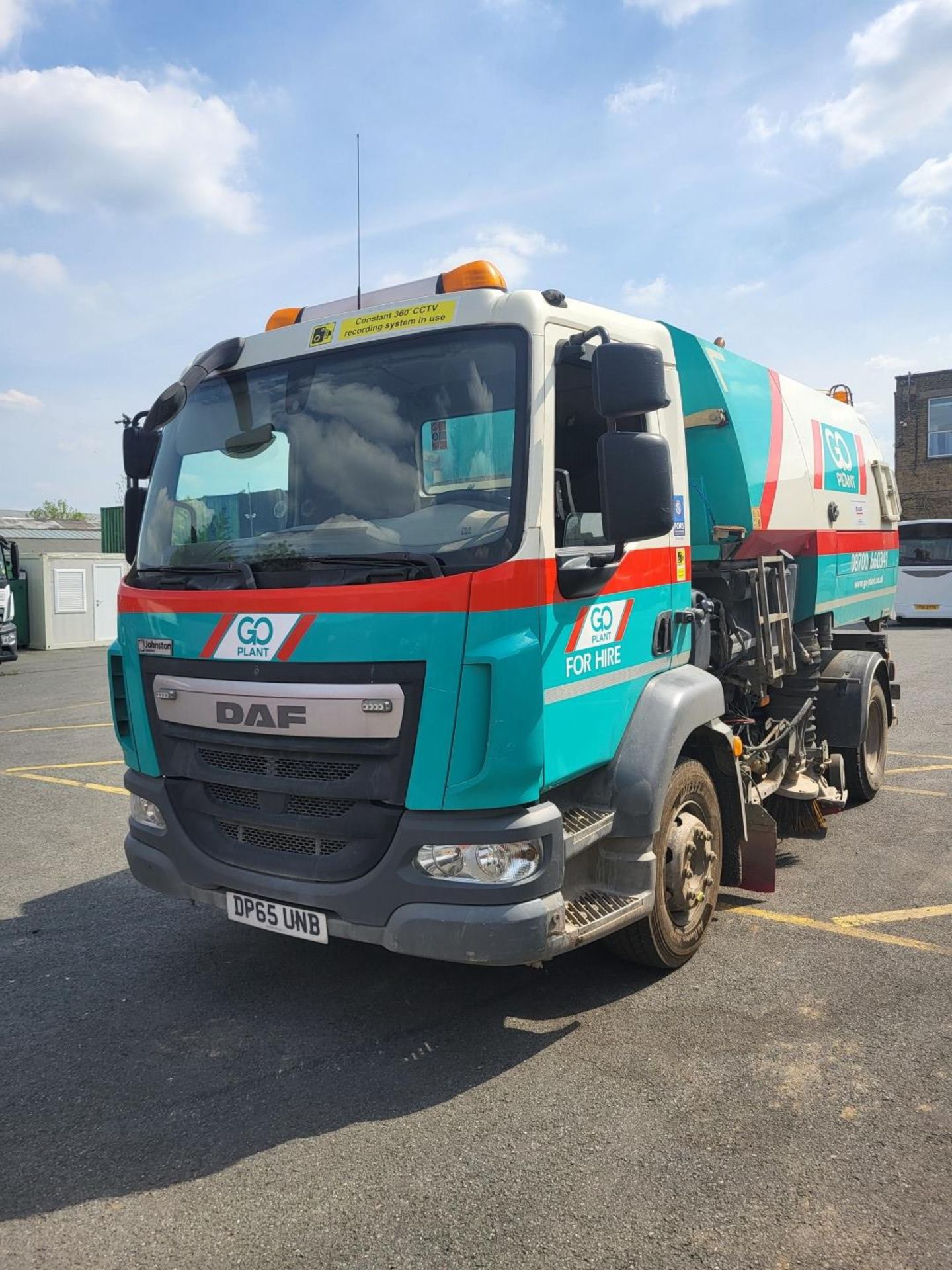 2016 DAF LF 220 FA Sweeper Truck