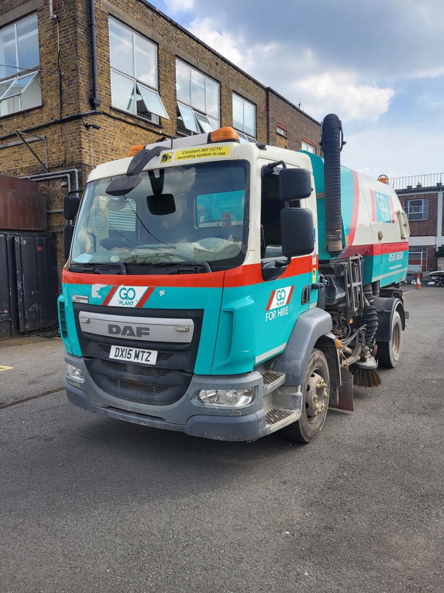 2016 DAF LF 220 FA 16T SWEEP Johnston VT651 - Truck Mounted Sweeper