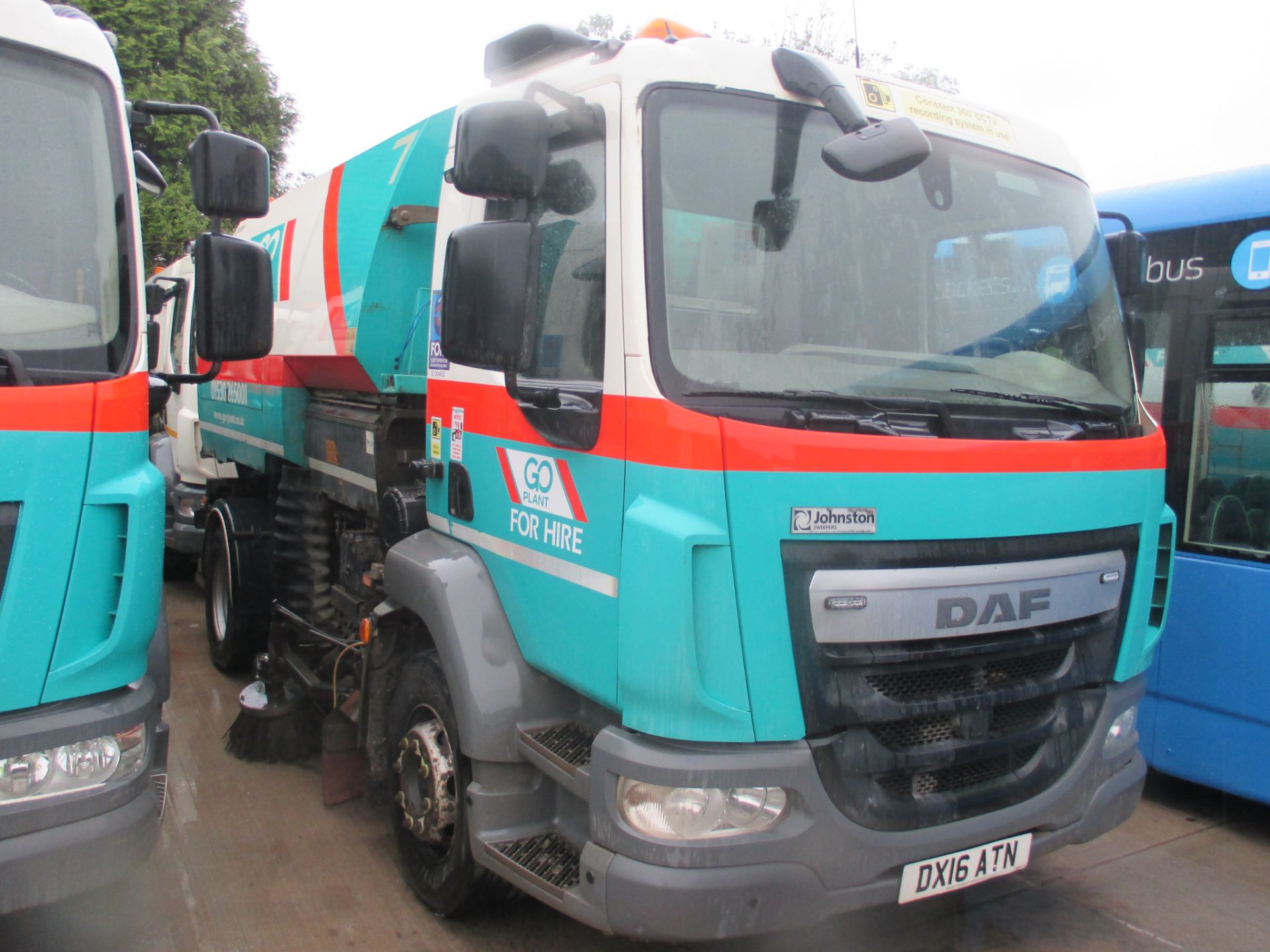 2016 DAF LF 220 FA Sweeper Truck - Image 3 of 8