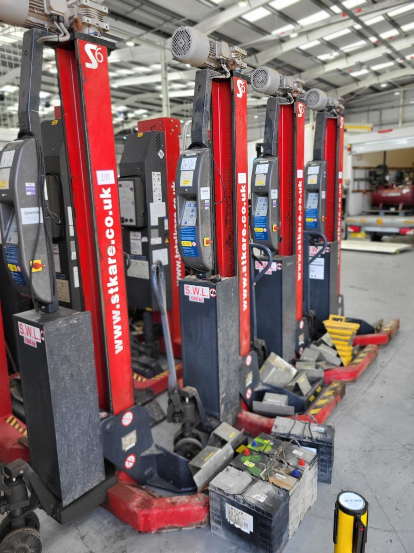 Set of 4 Totalkare Electric Column Lifts - Image 2 of 7