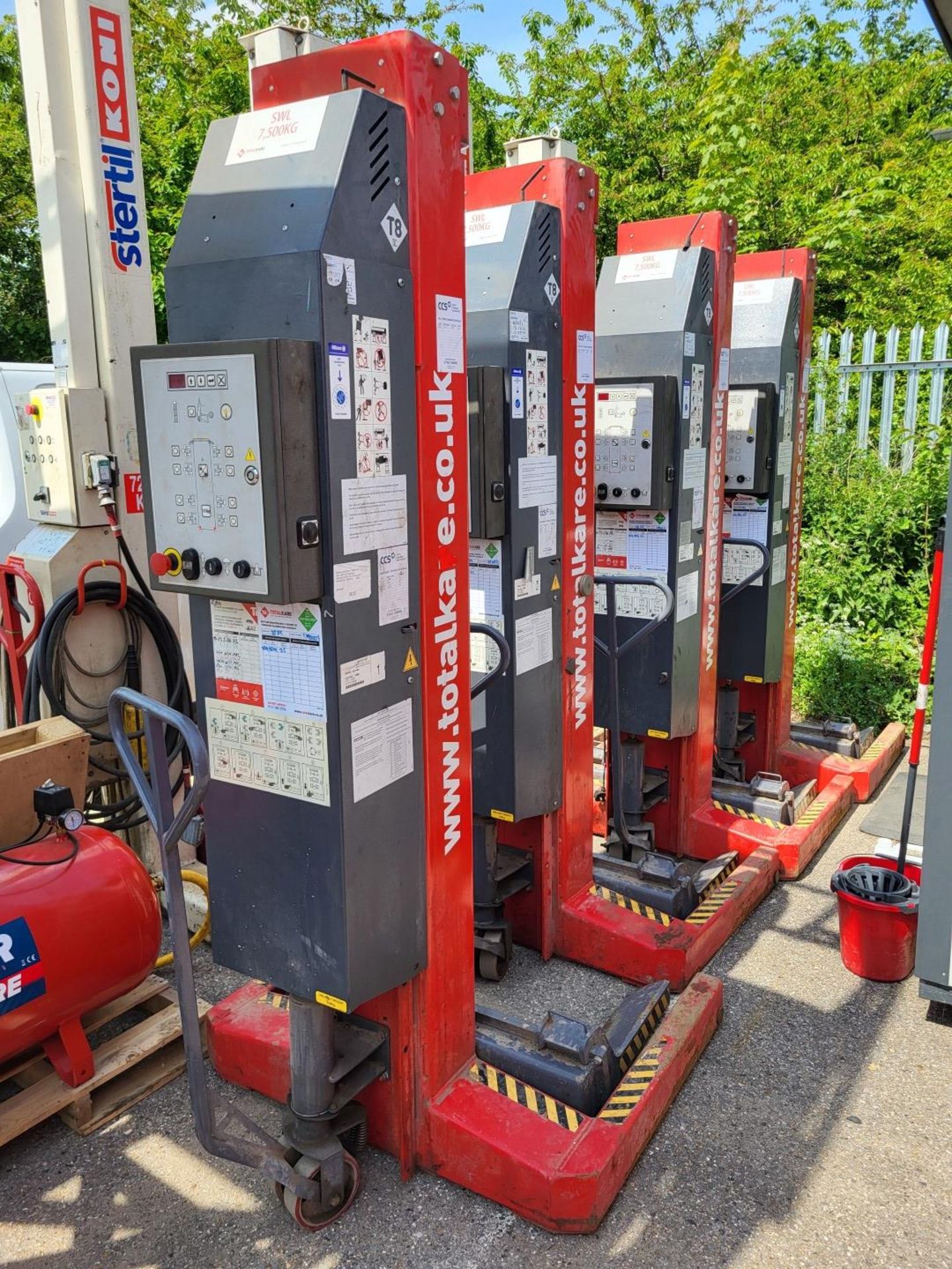 Set of 4 Totalkare Electric Column Lifts - Image 3 of 6