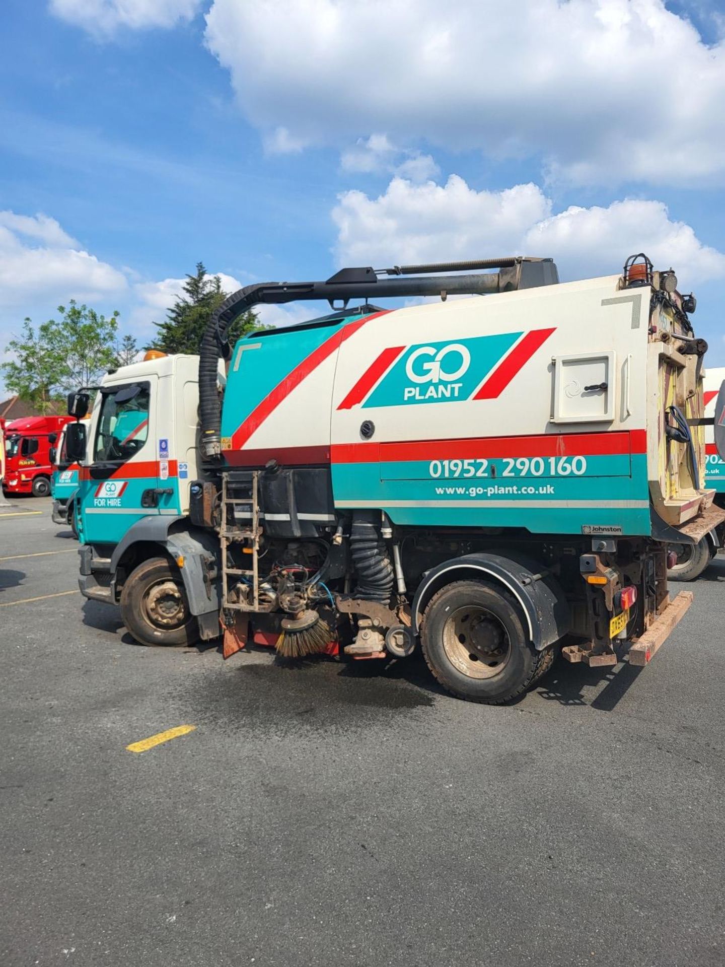 2015 DAF LF 250 FA 18T Johnston VT801 - Truck Mounted Sweeper - Image 7 of 11