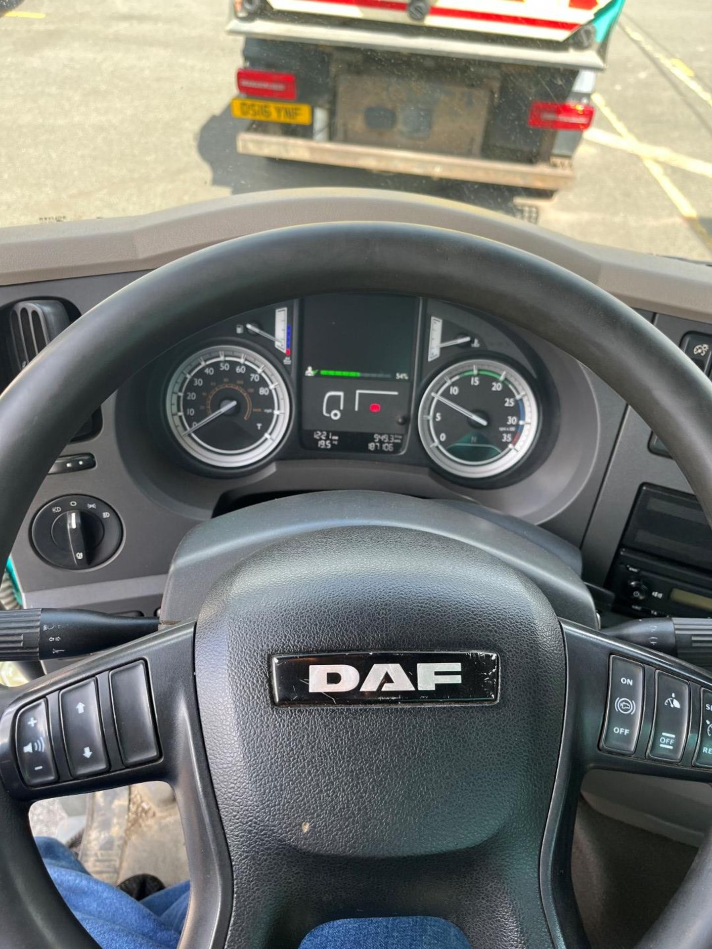 2015 DAF LF 220 FA Sweeper Truck - Image 10 of 13