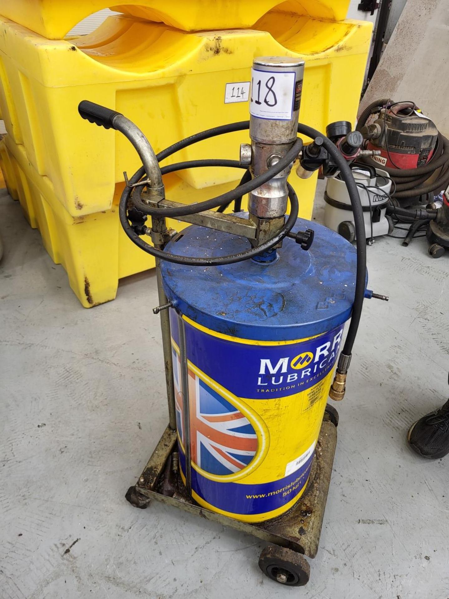 Sealey 50kg Air Operated Grease Pump with Trolly Stand