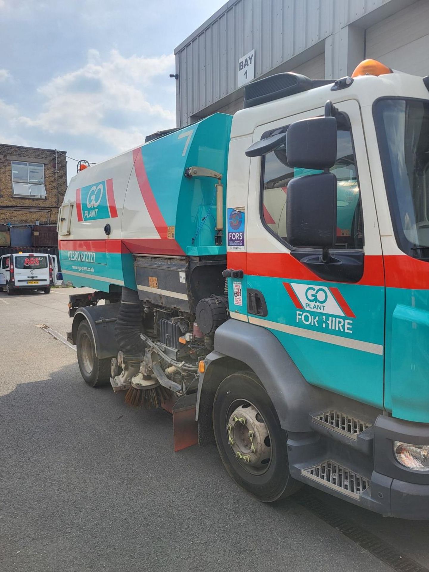 2015 DAF LF 220 FA Sweeper Truck - Image 3 of 11