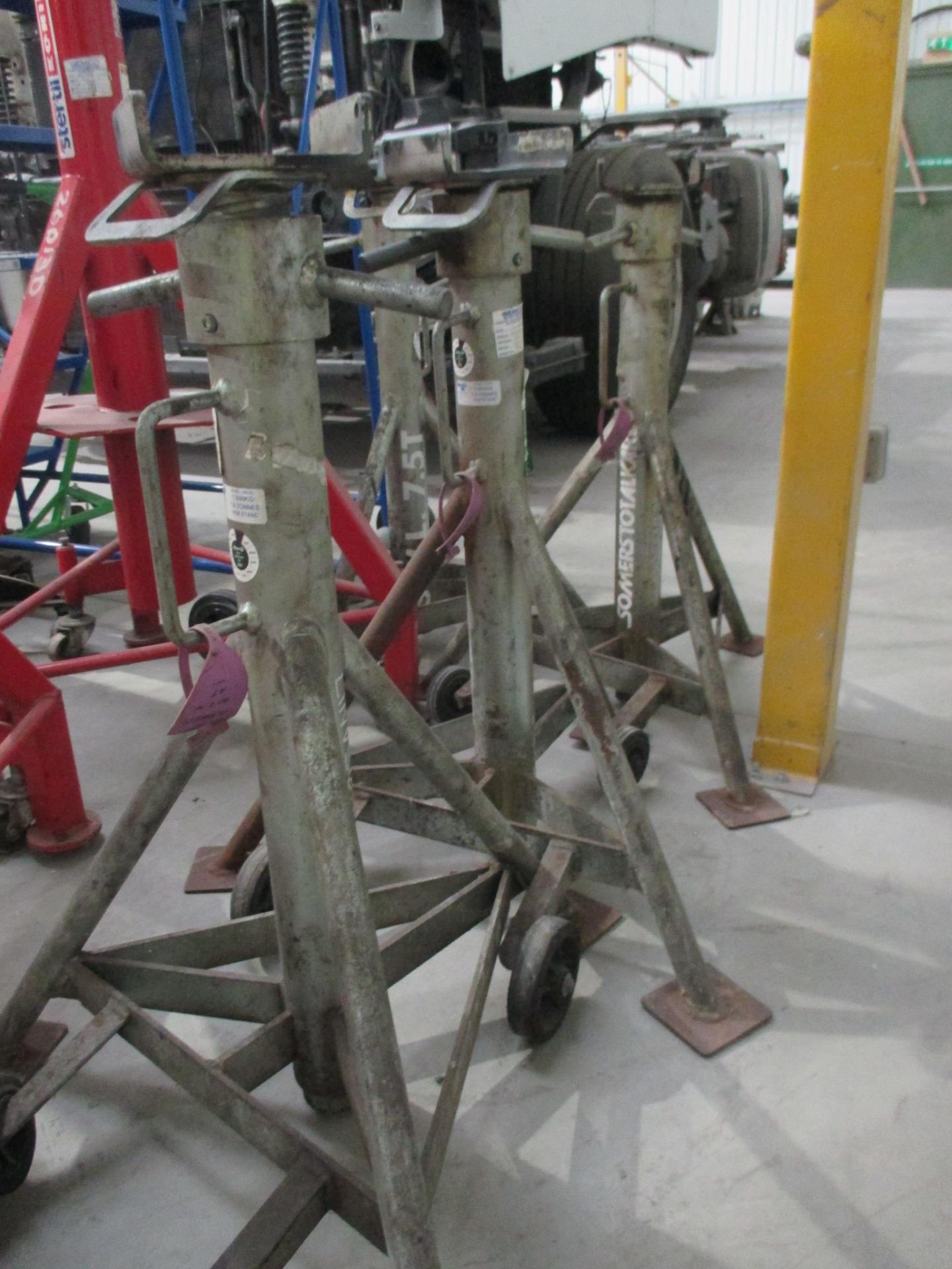 Set of 4 Axle Stands - Image 3 of 3