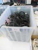 1, Quantity Of HDMI Cables, Contents Of Box