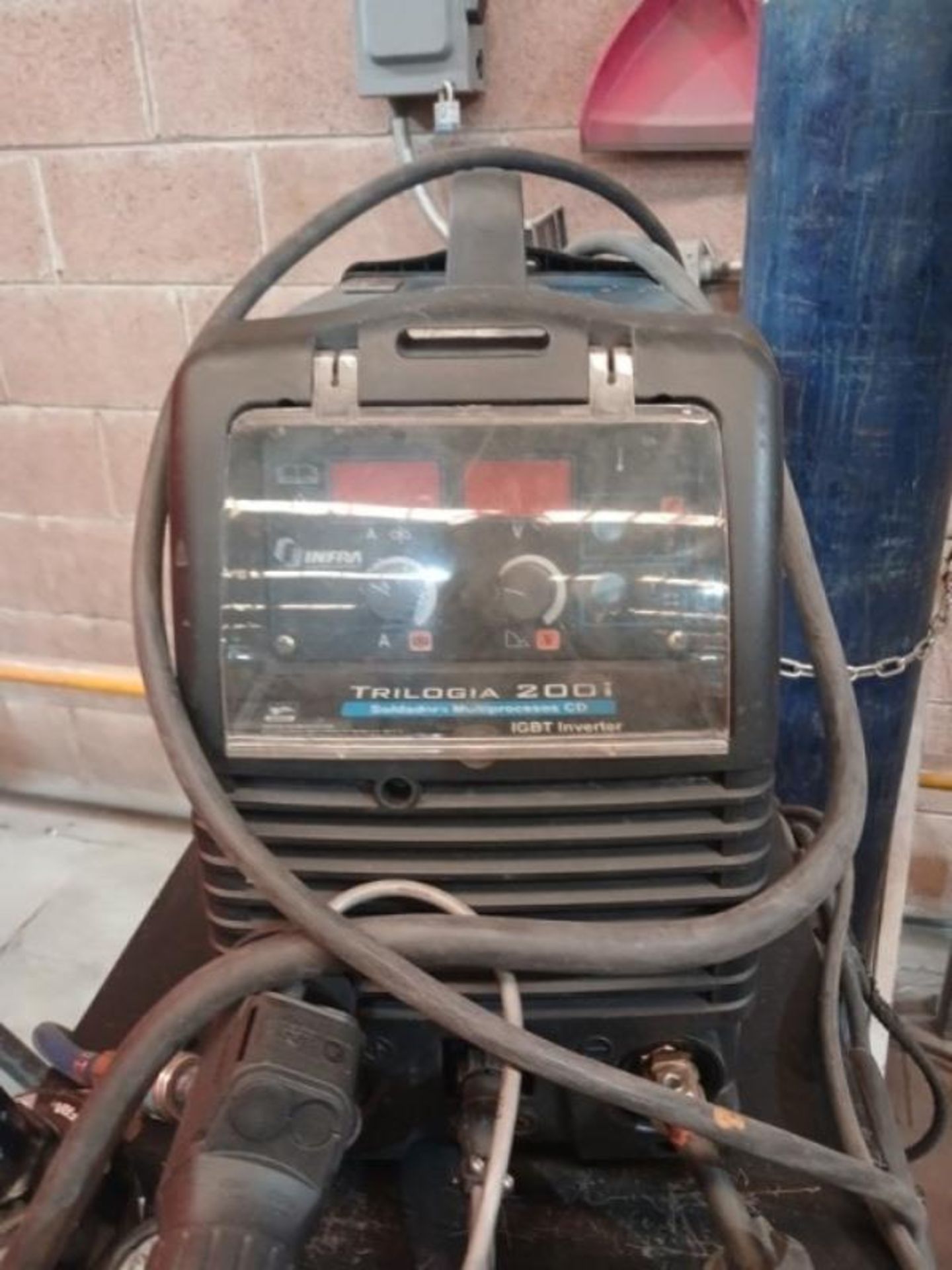 WELDING MACHINE - Image 2 of 6