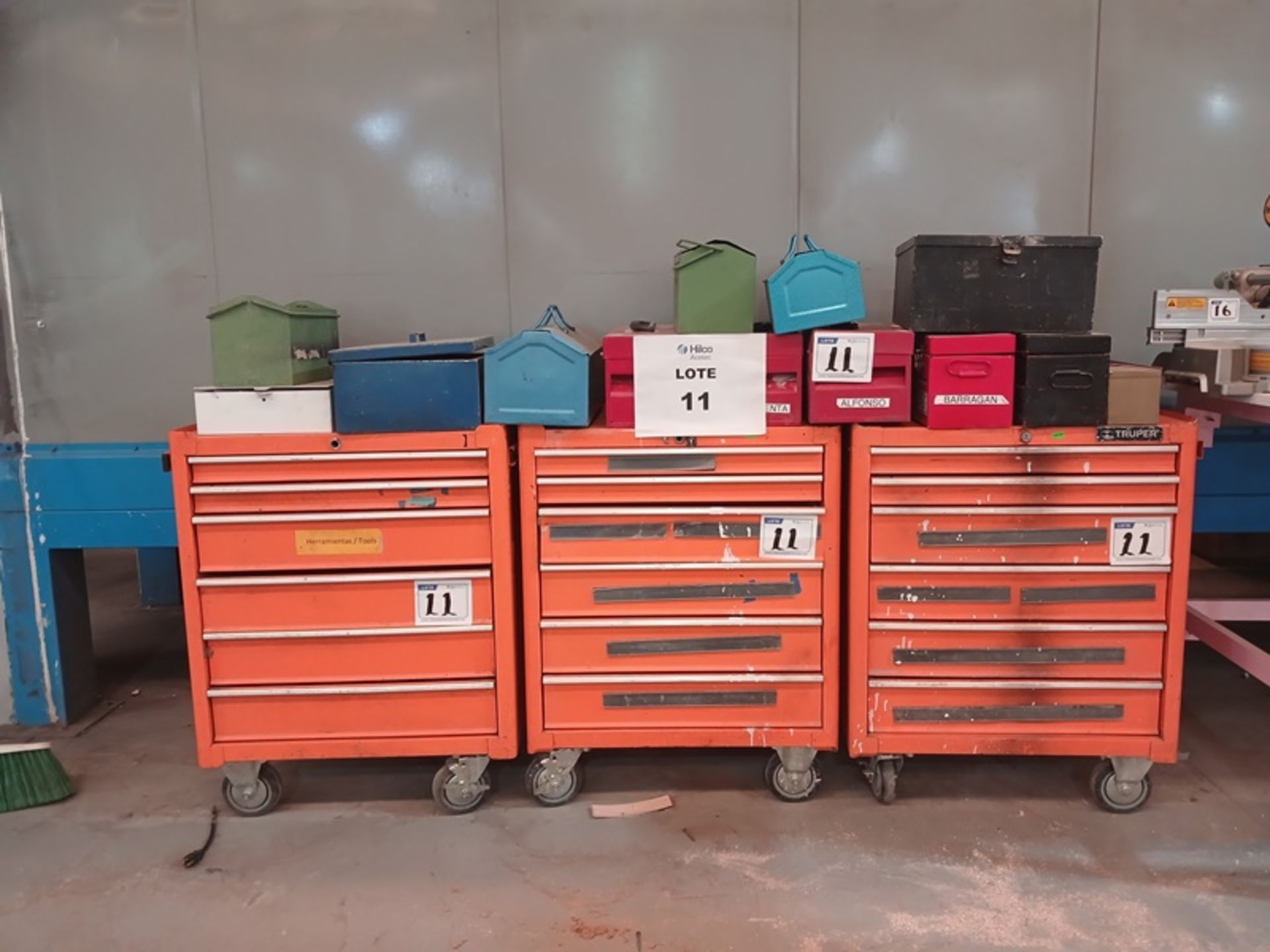 LOT OF TOOL TROLLEYS AND BOXES - Image 2 of 6