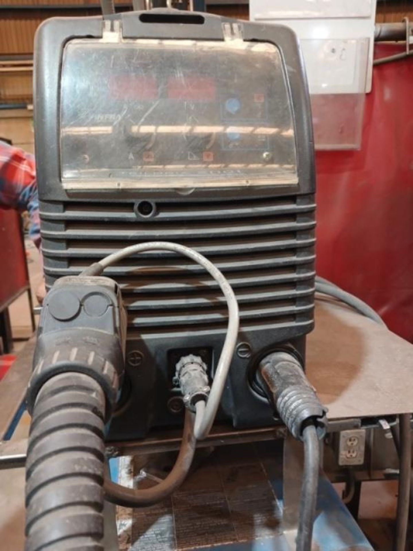 WELDING MACHINE - Image 2 of 5