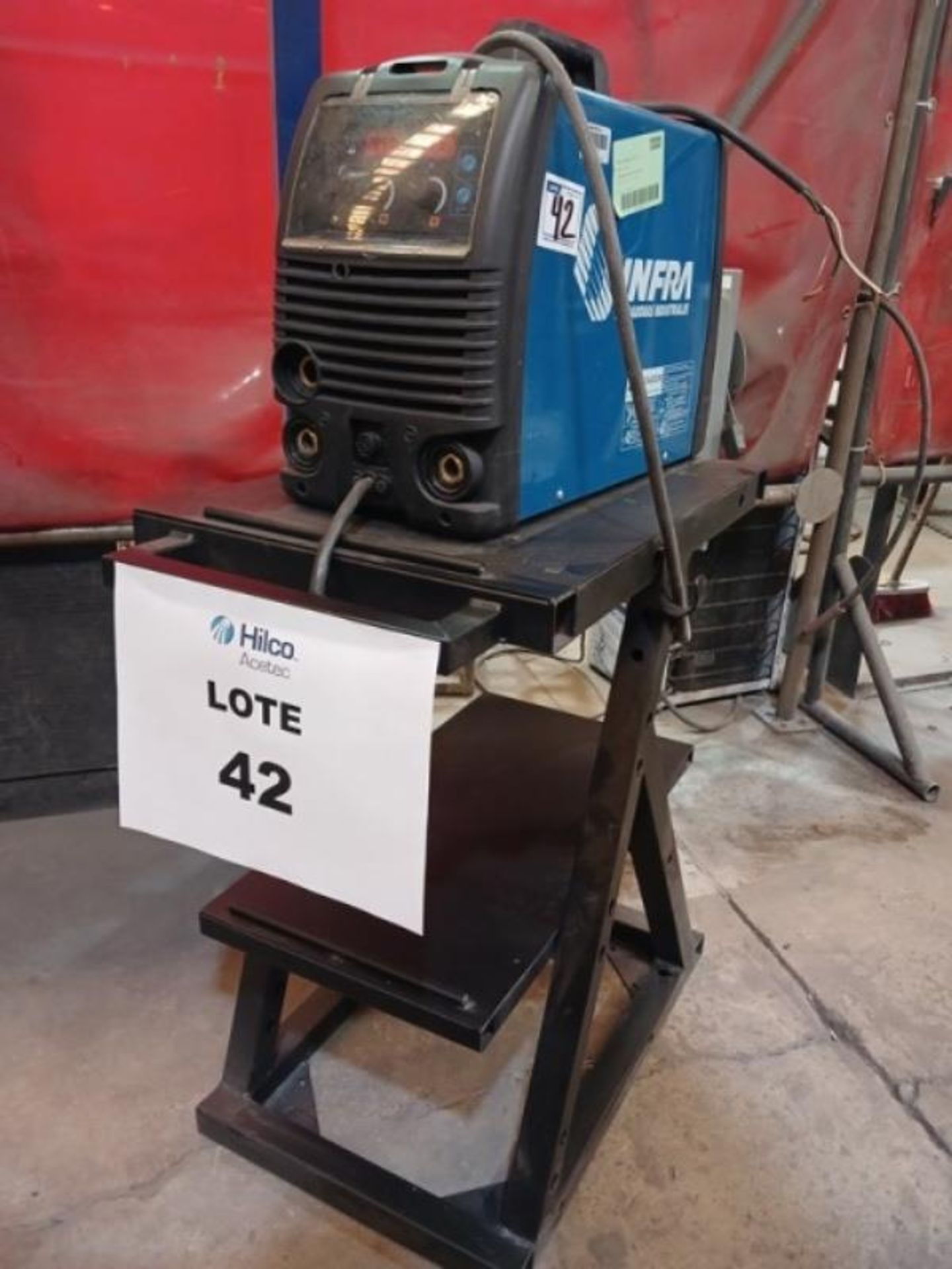 WELDING MACHINE