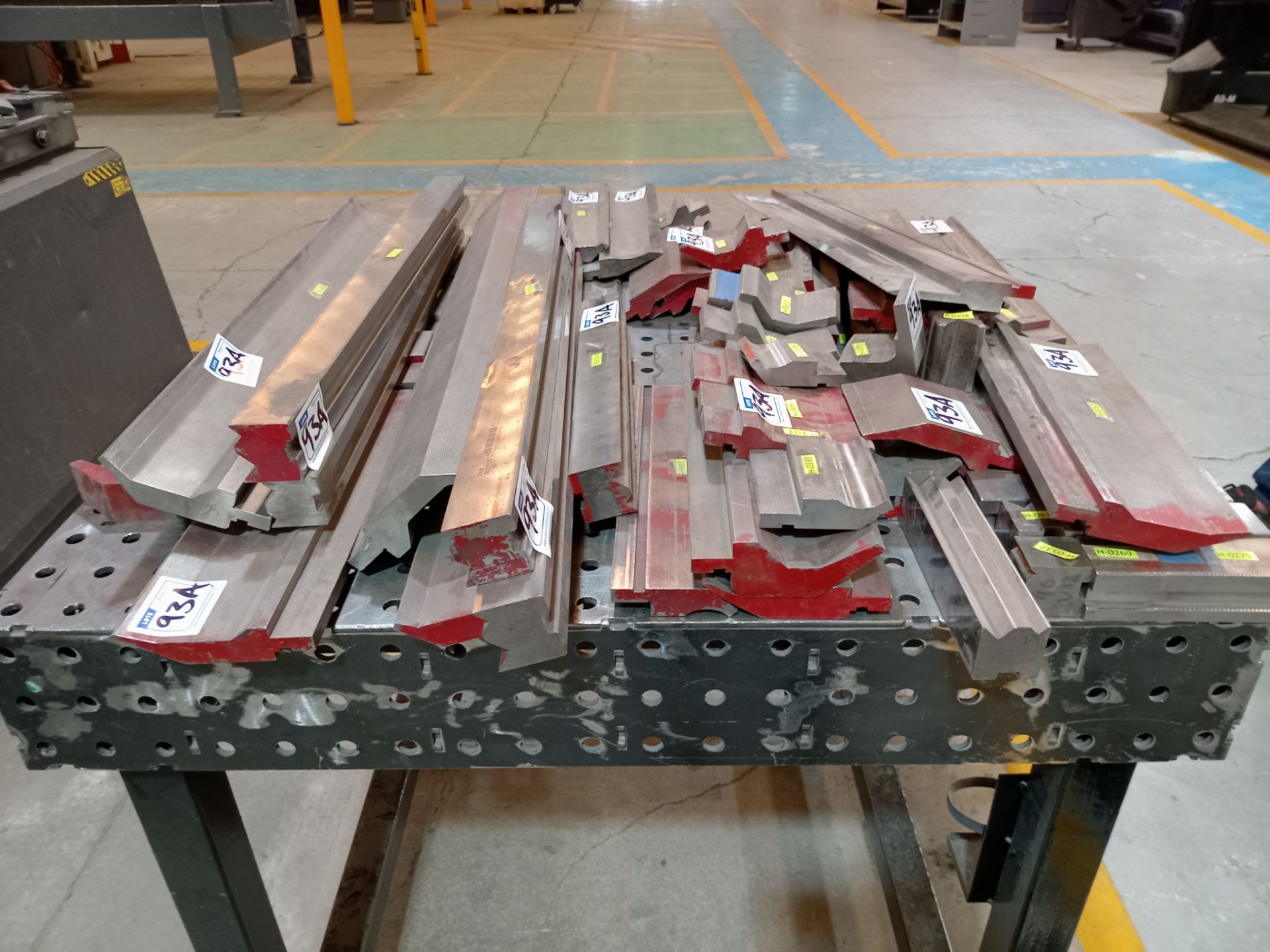 LOT OF TOOLS FOR AMADA DL6 MACHINE - Image 6 of 8