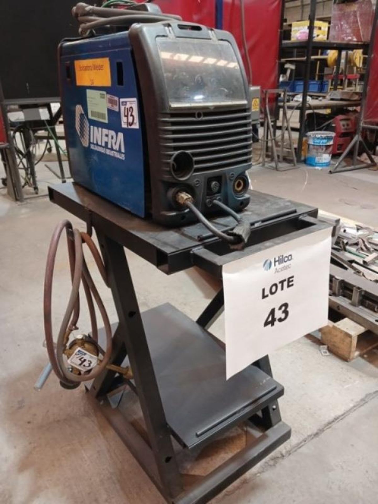 WELDING MACHINE