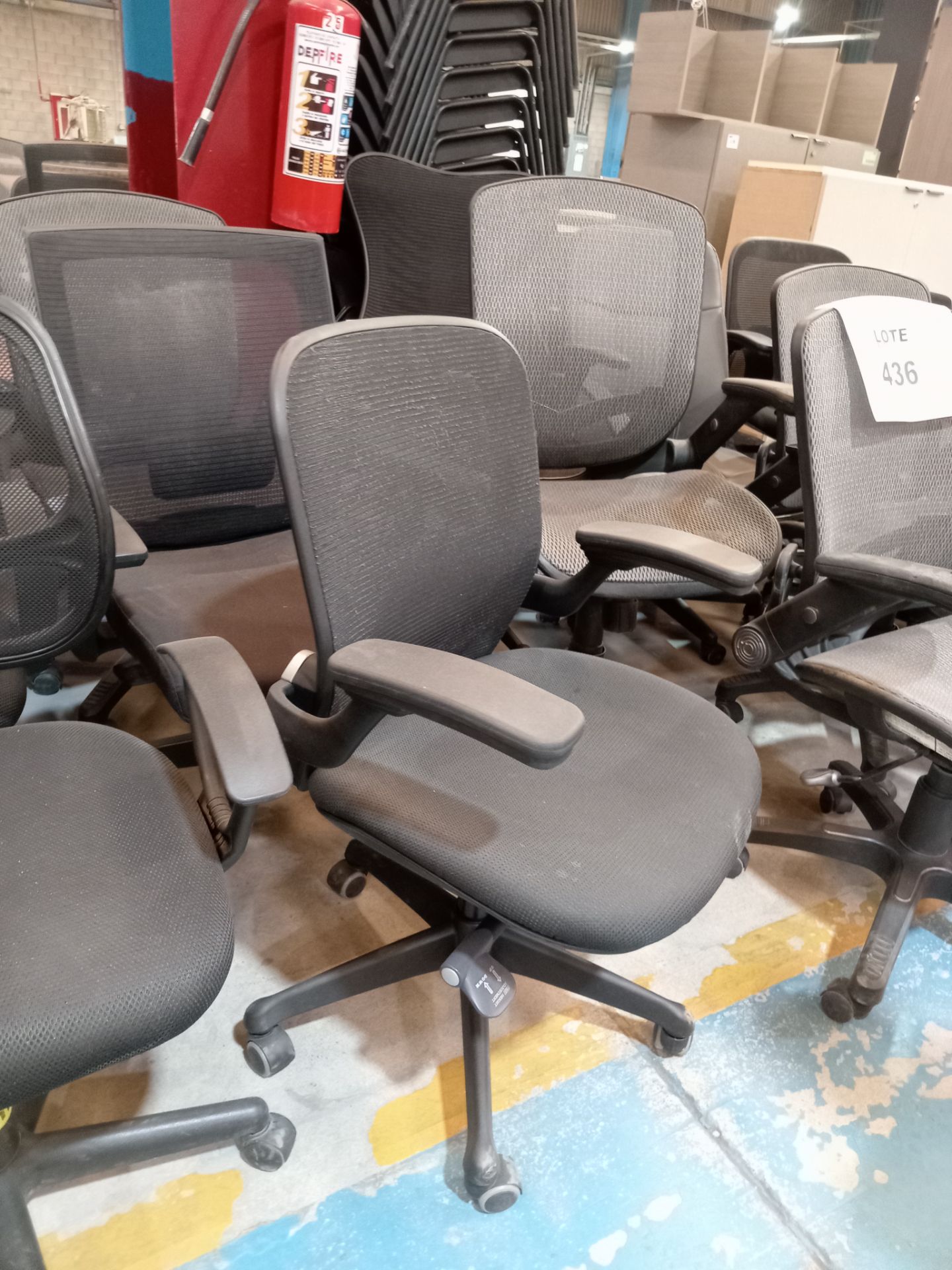 LOT OF (55) PIECES OF OFFICE CHAIRS - Image 7 of 25