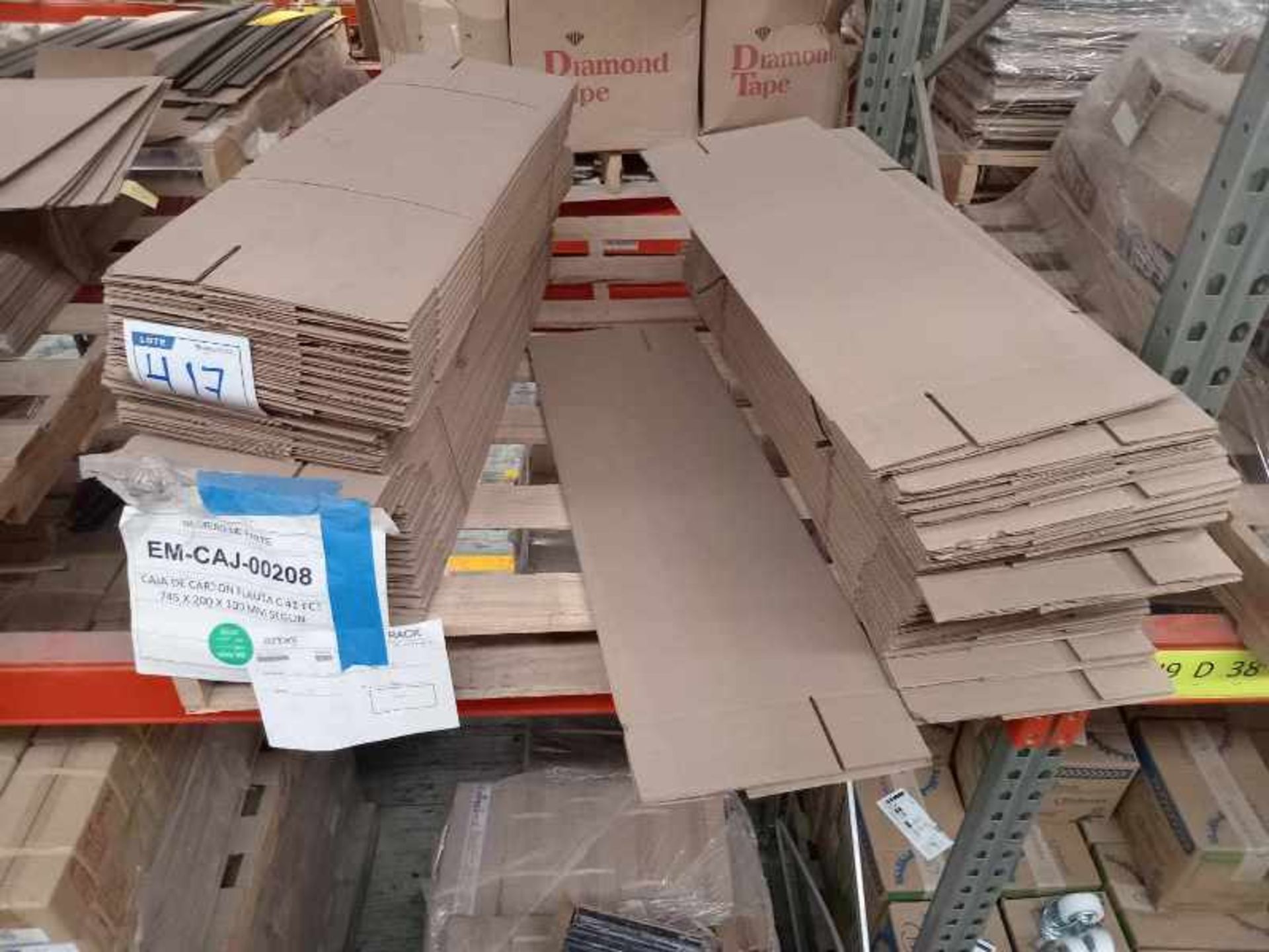 LOT OF APPROXIMATELY (83,310) PCS OF CARDBOARD BOXES AND ACCESSORIES - Image 32 of 119