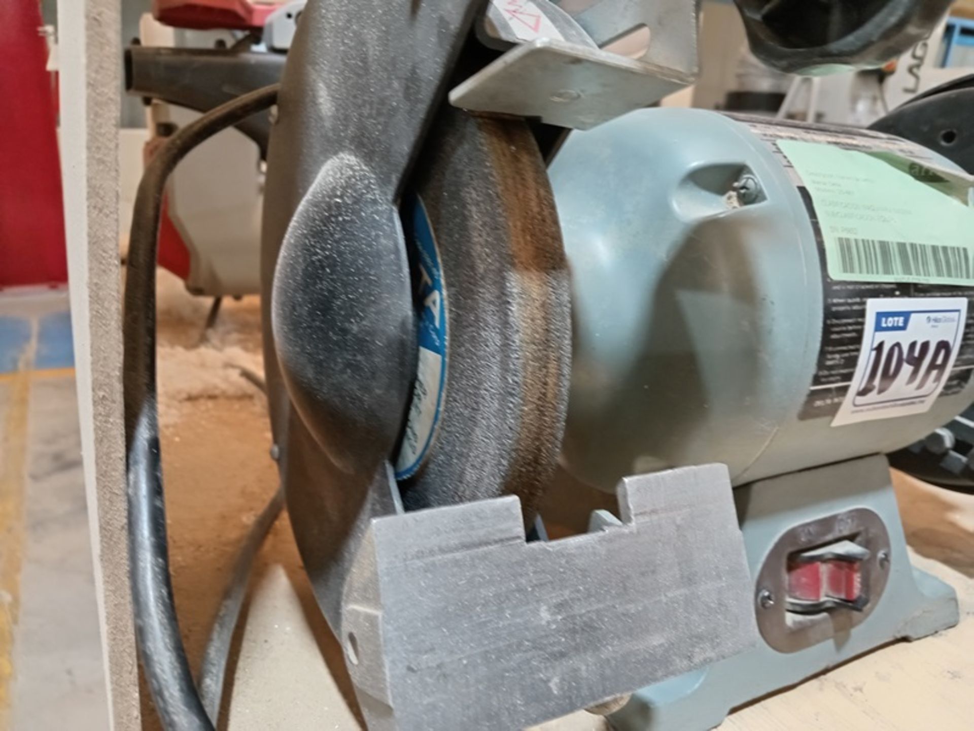 BENCH GRINDER - Image 5 of 17