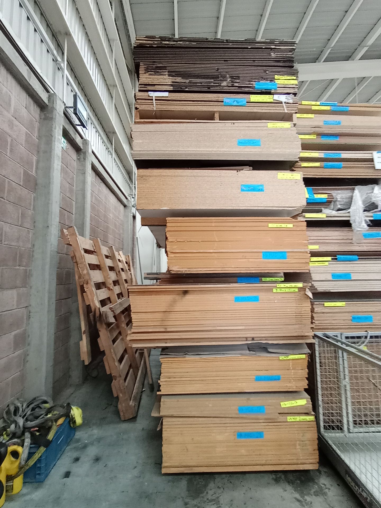 LOT OF APPROXIMATELY (1,093) PCS OF MELAMINE, MDF AND CHIPBOARD - Image 11 of 12