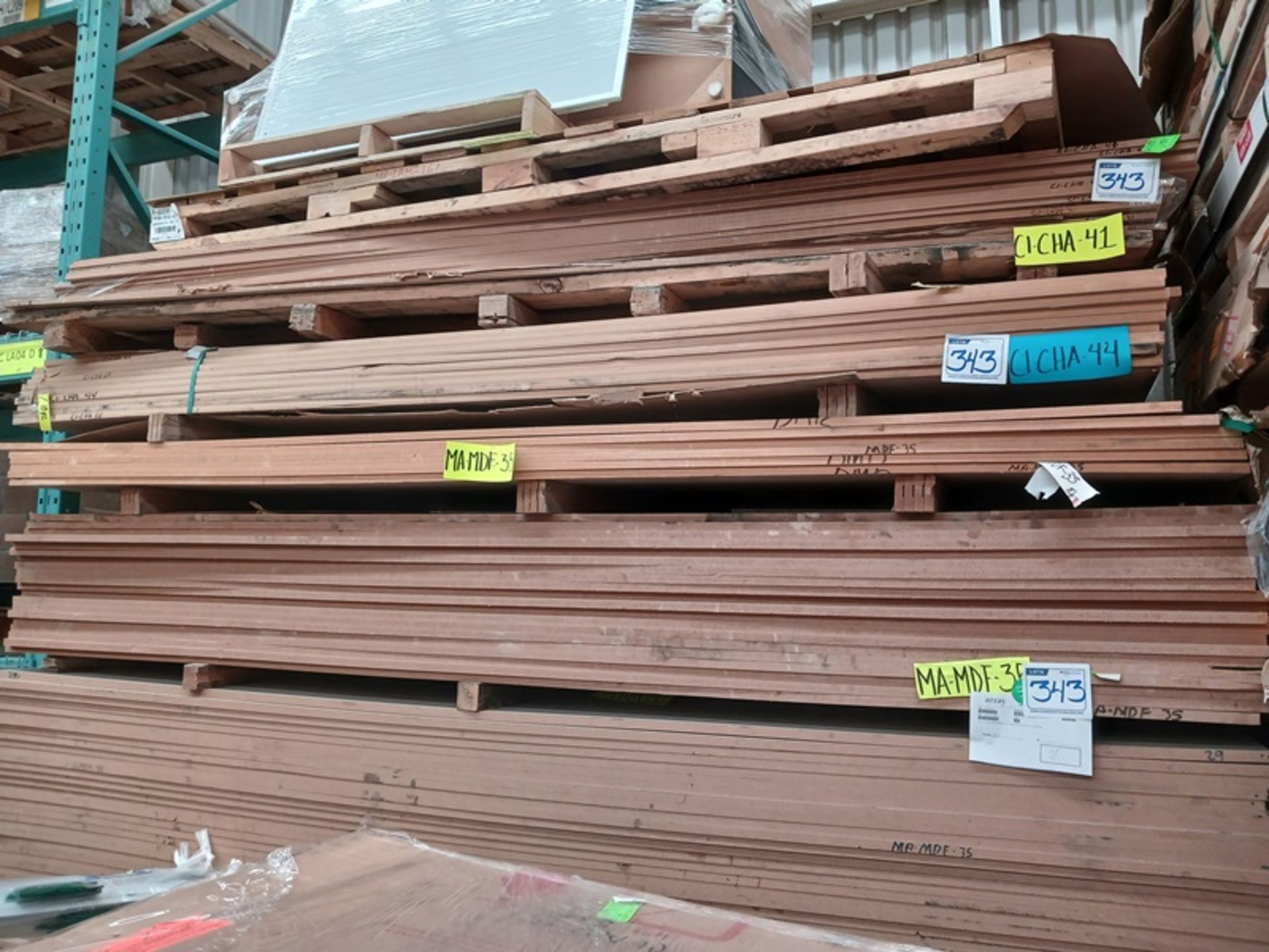 LOT OF (339) PCS OF MDF AND PLASTIC SHEET - Image 4 of 10