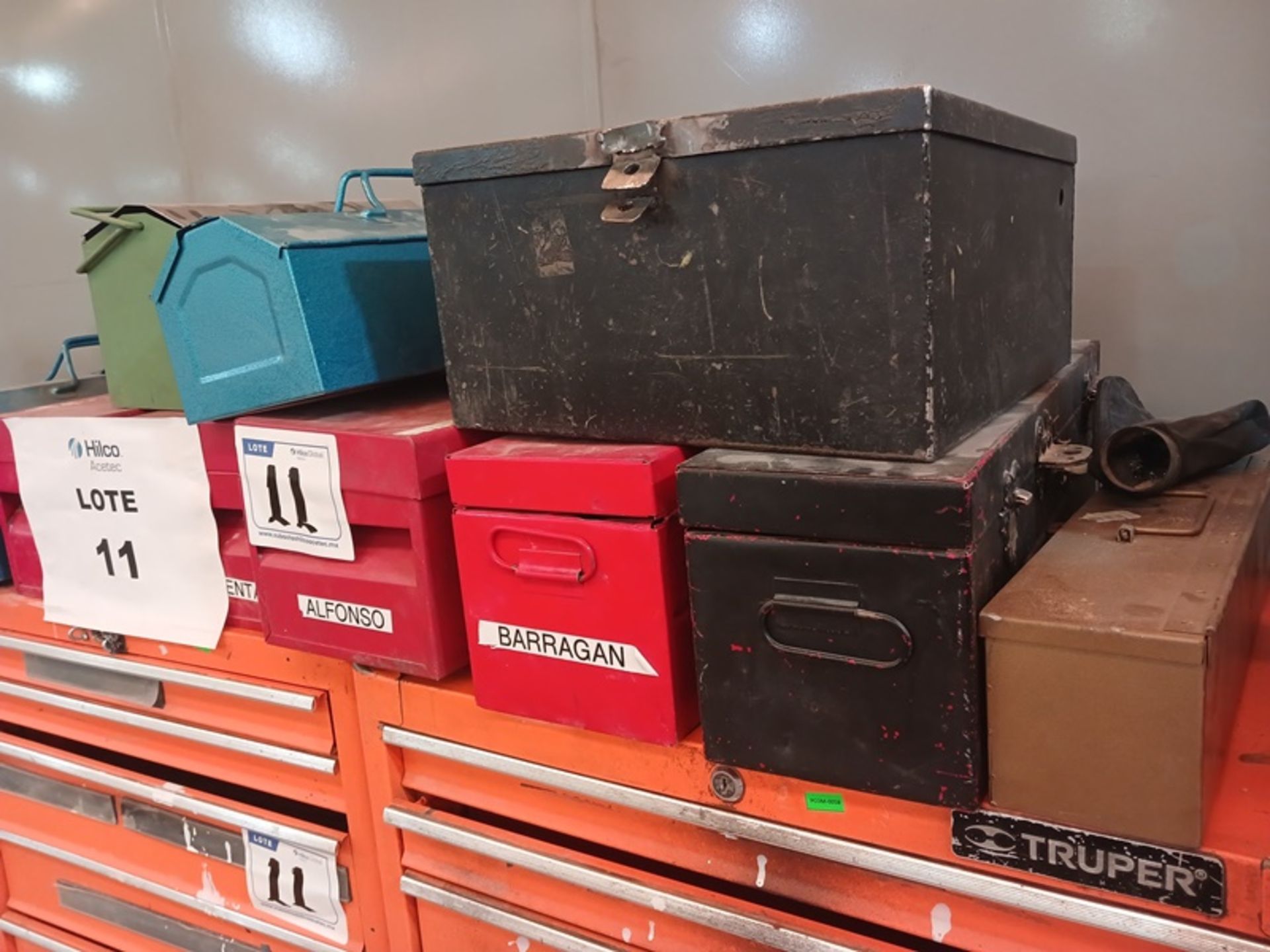 LOT OF TOOL TROLLEYS AND BOXES - Image 5 of 6