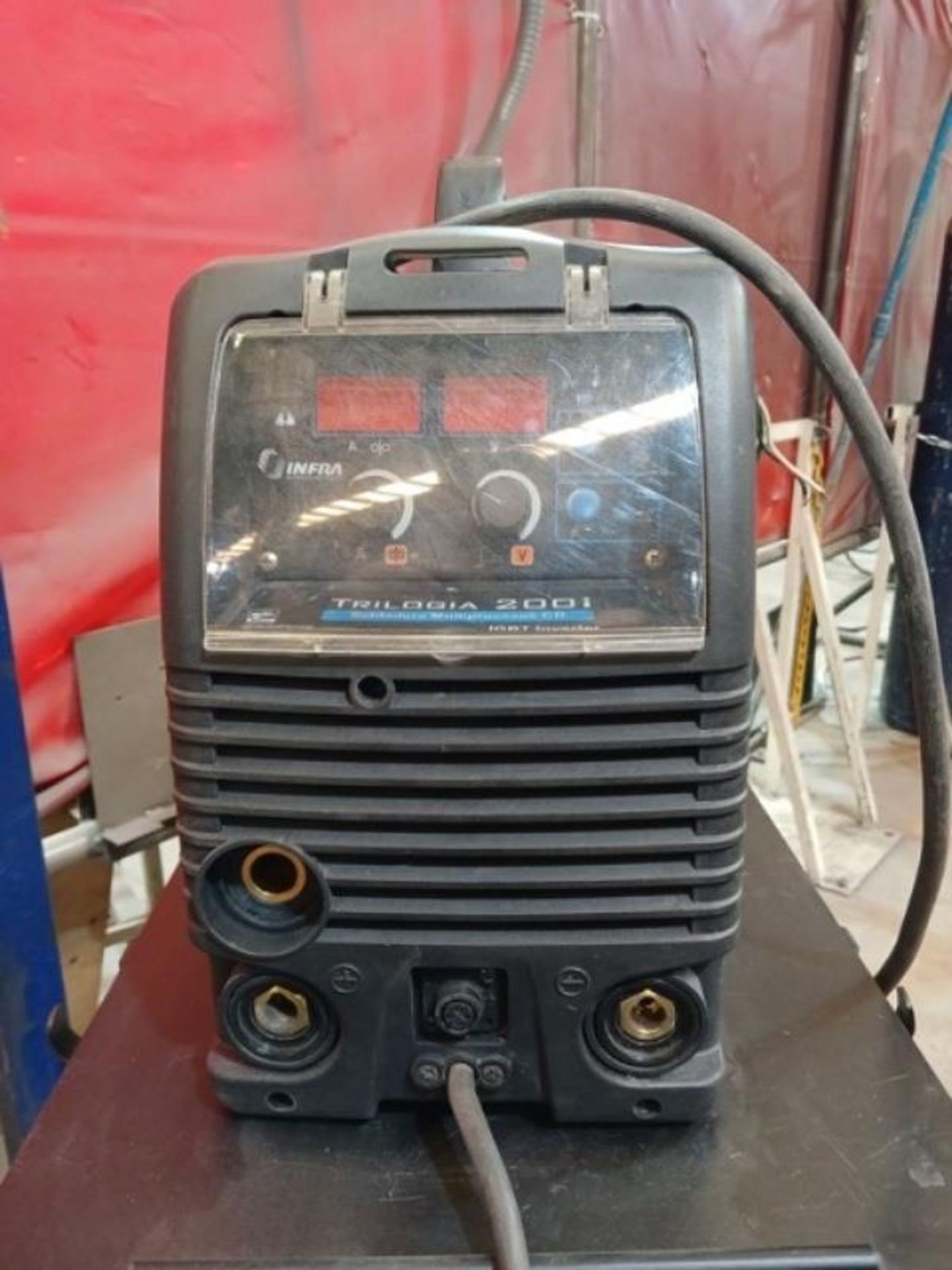 WELDING MACHINE - Image 2 of 4