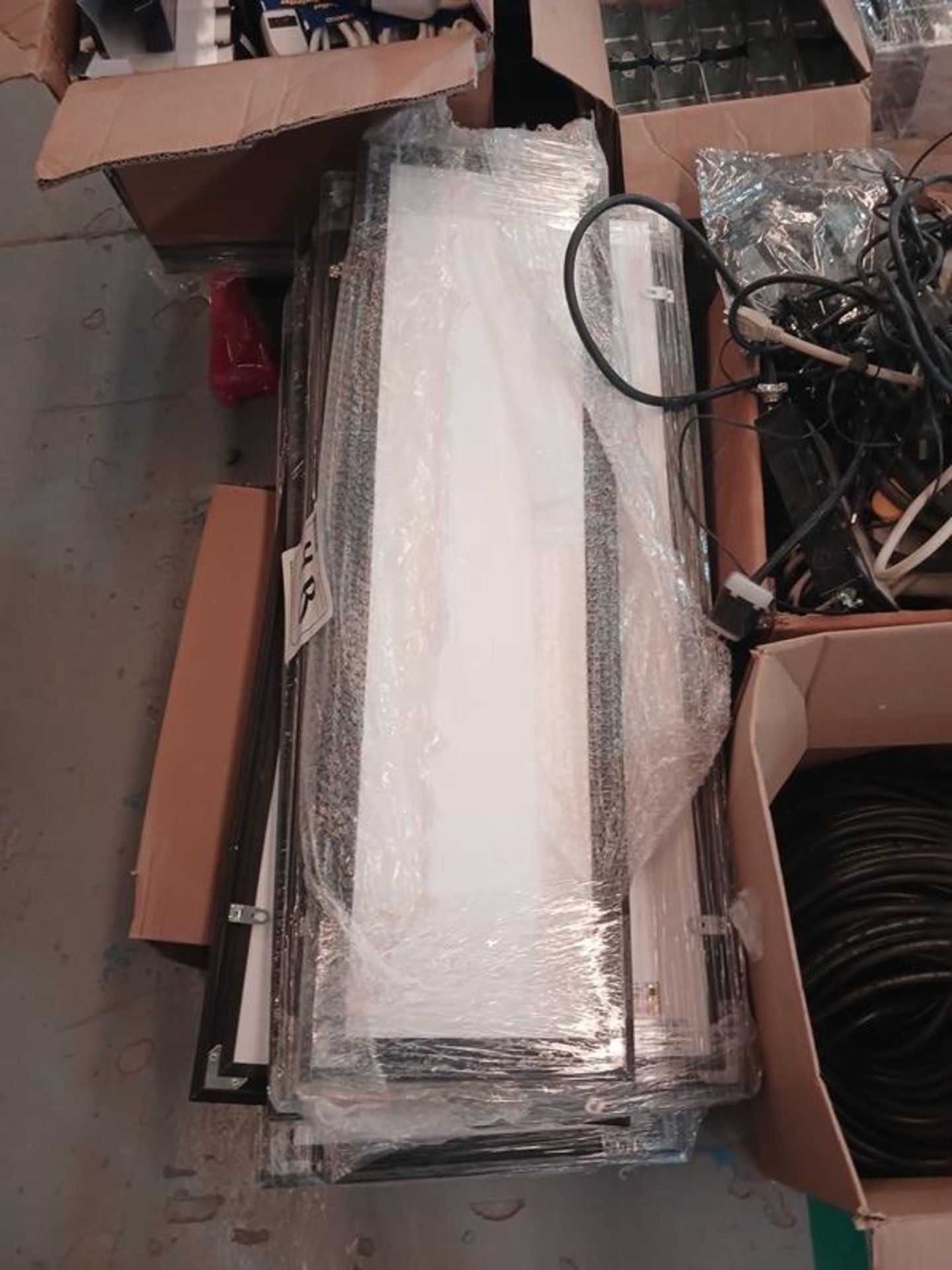 LOT OF ELECTRICAL MATERIAL - Image 11 of 18